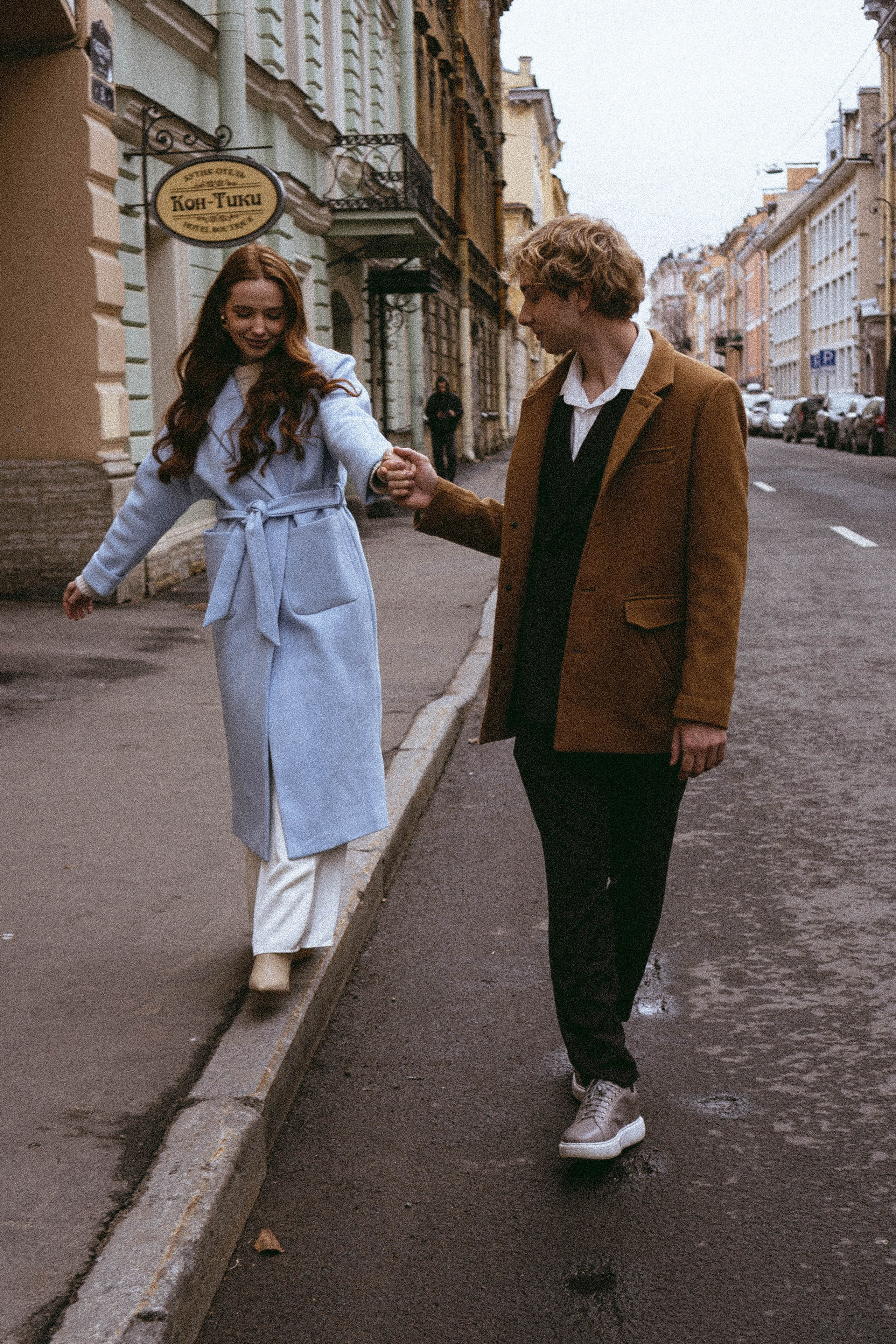 СВАДЕБНАЯ СЬЕМКА В ОТЕЛЕ. СБОРЫ ЖЕНИХА И НЕВЕСТЫ И ТАКЖЕ ТОР И ПОДГОТОВКА К ПРОГУЛКЕ И ПРОГУЛКА ПО ПЕТРОГРАДКЕ. Профессиональный фотограф, Санкт-Петербург — Виктория Богомолова