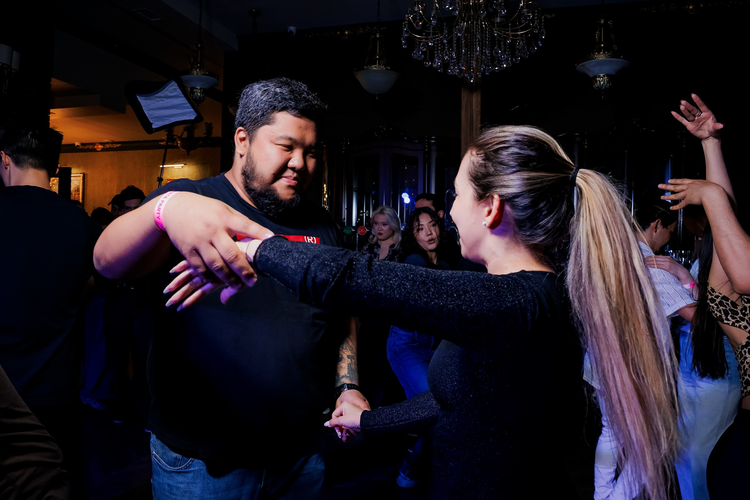 Bachata party. Репортажный фотограф в Алматы Каюпов Сержан