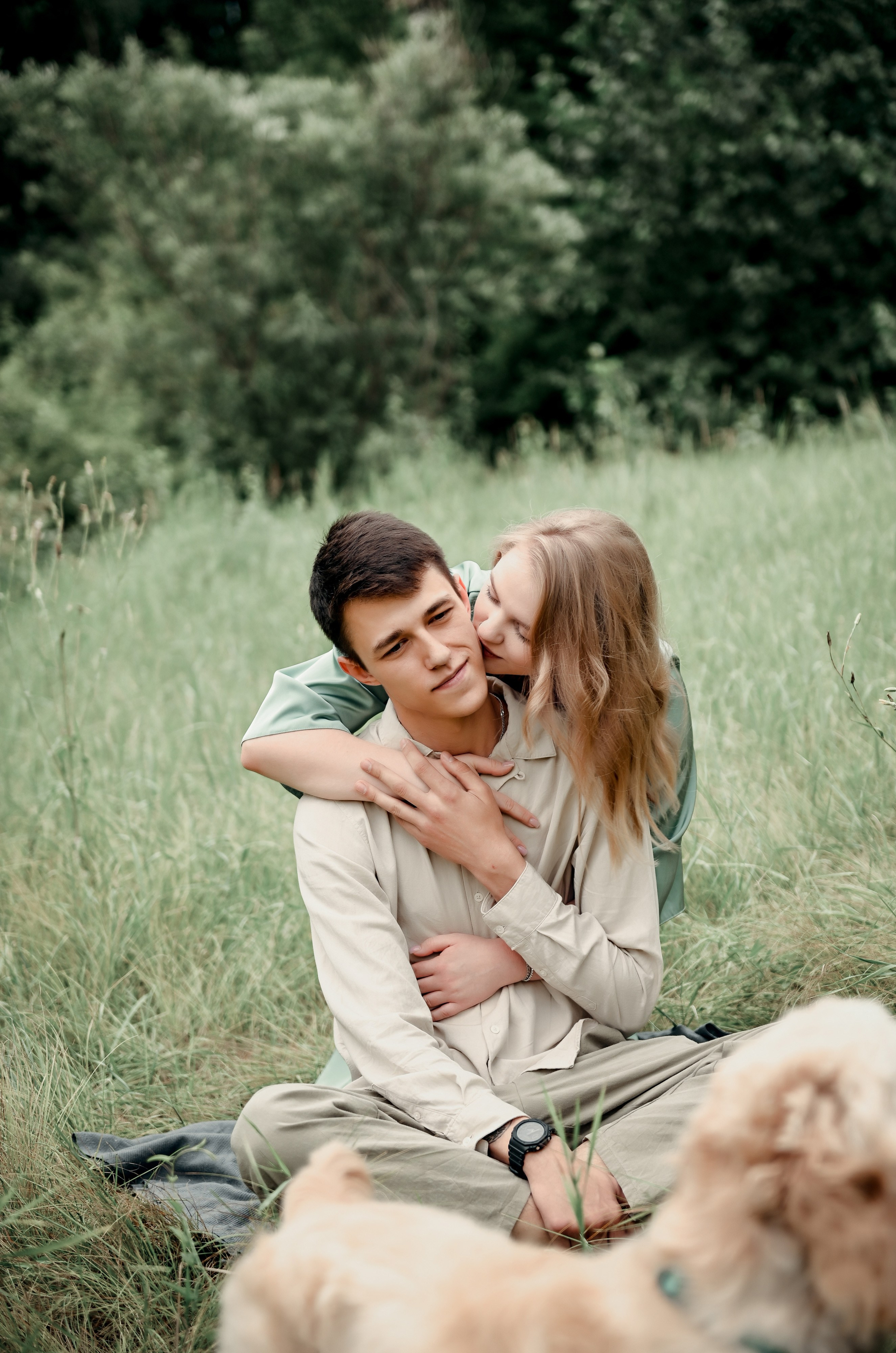 Love story прогулка вместе с песиком))). Свадебный, семейный, детский, контент фотограф в Омске Максим Ильин