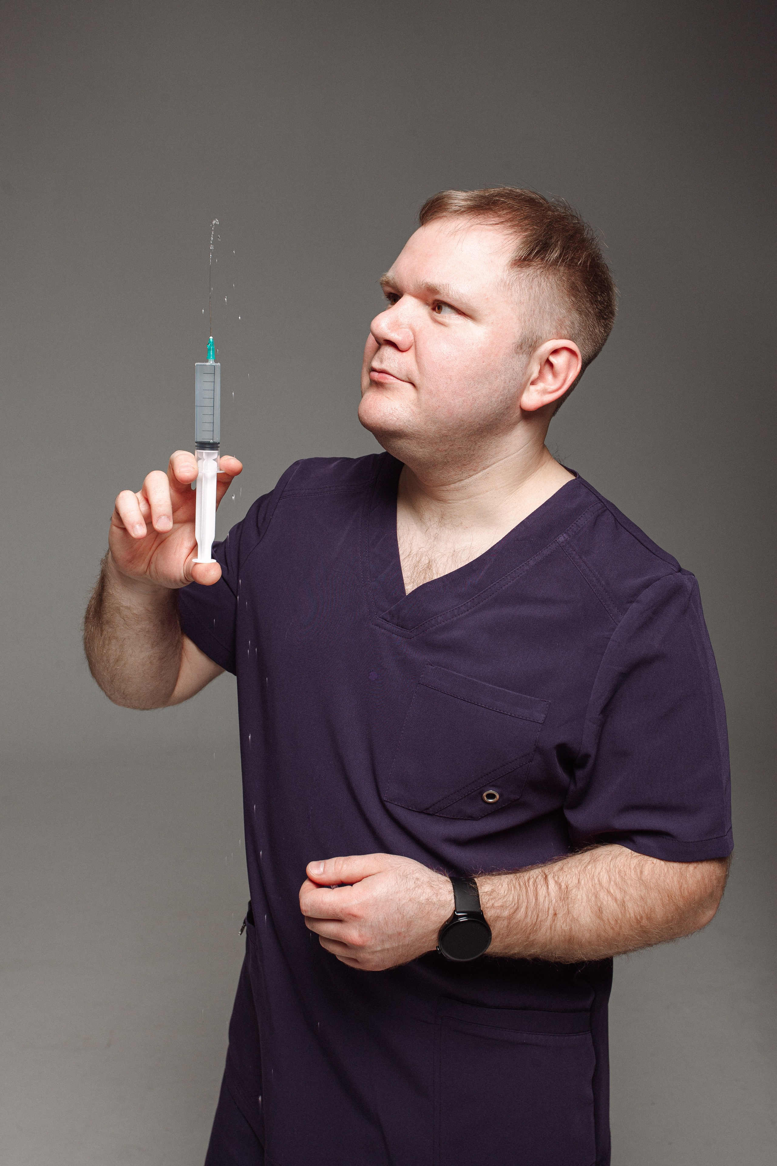 Съёмка врача в студии. Фотограф врача в Нижнем Новгороде и Нижегородской области.