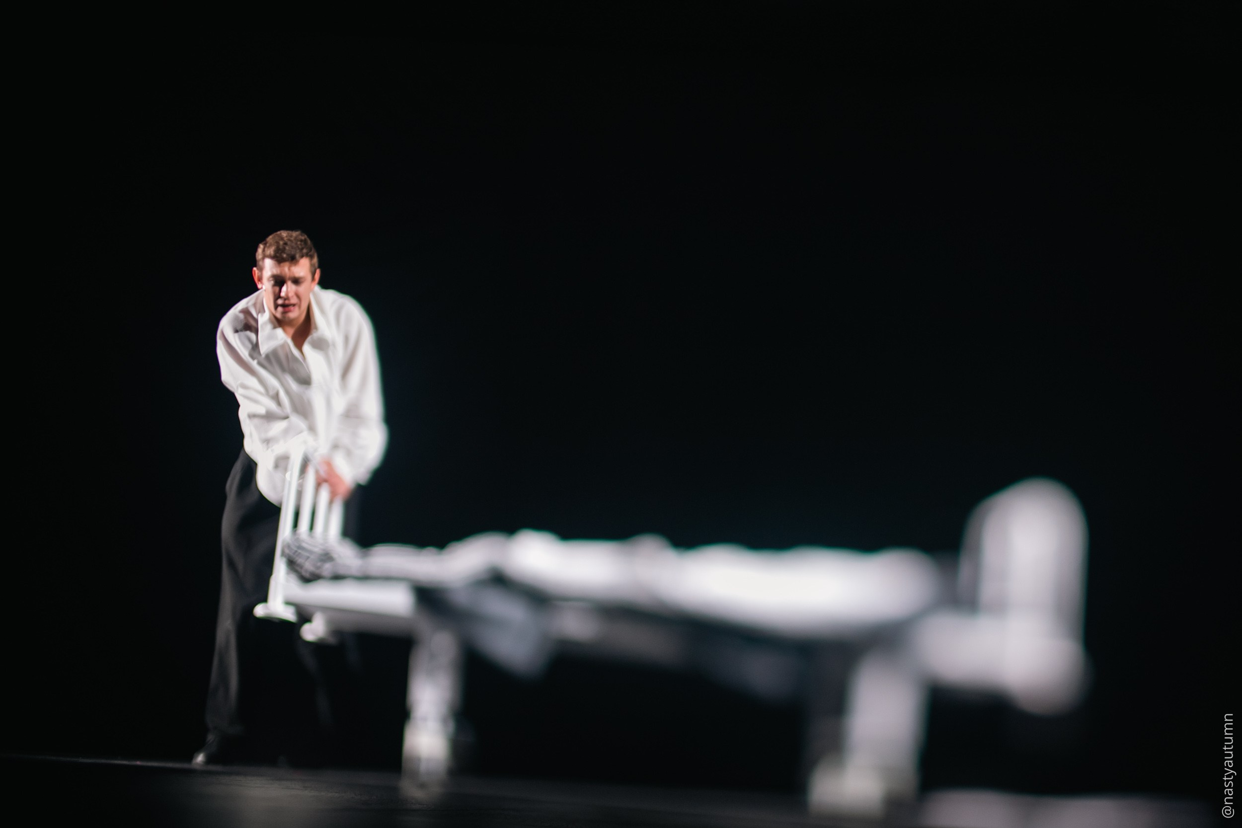 Генеральный прогон «Маяковский. Я сам.». Репортажный и концертный фотограф в Москве Анастасия Осень