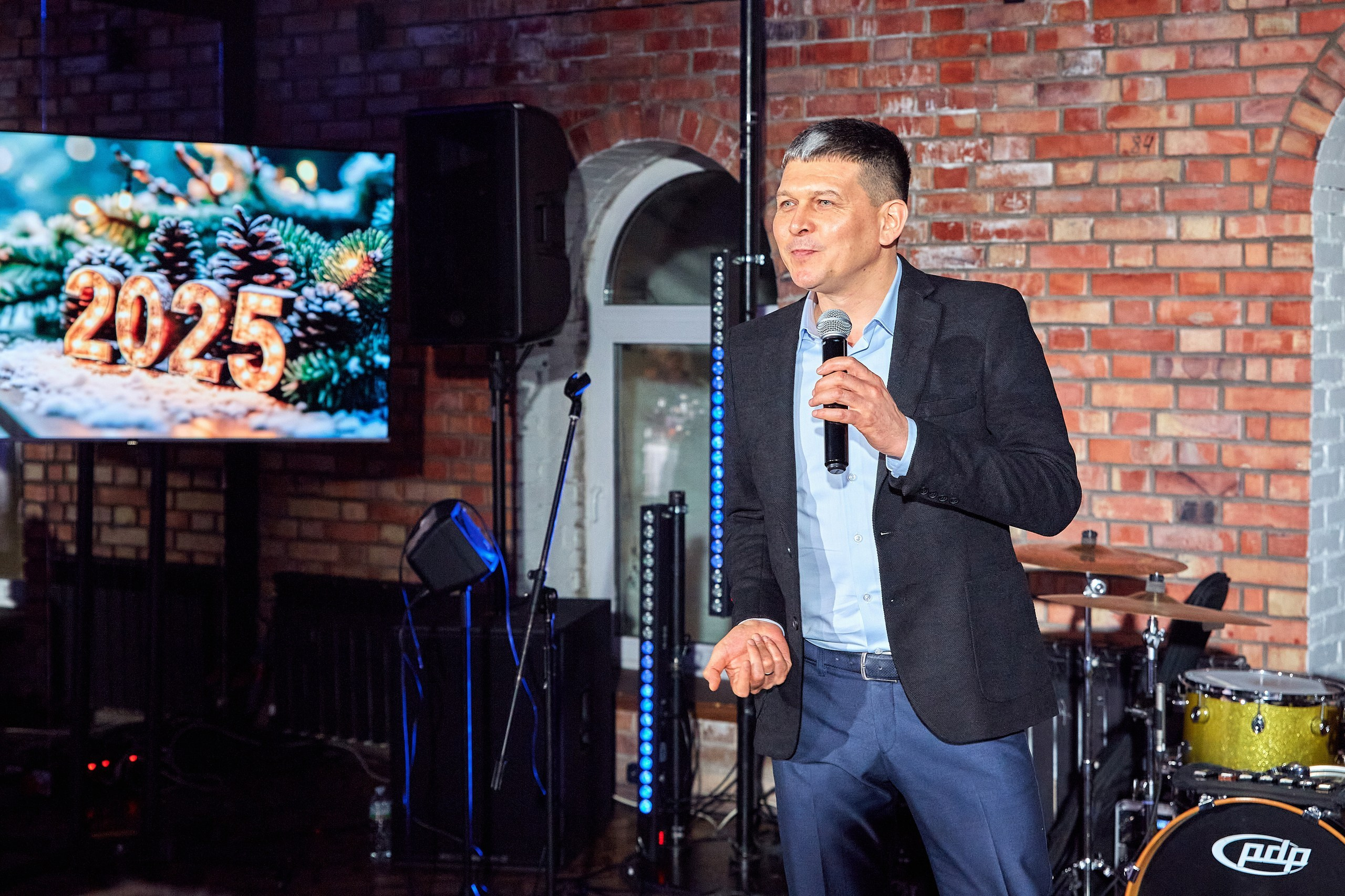 Компания Clarity / Пространство HIDE. Антон Артюшин, портретный фотограф. Москва