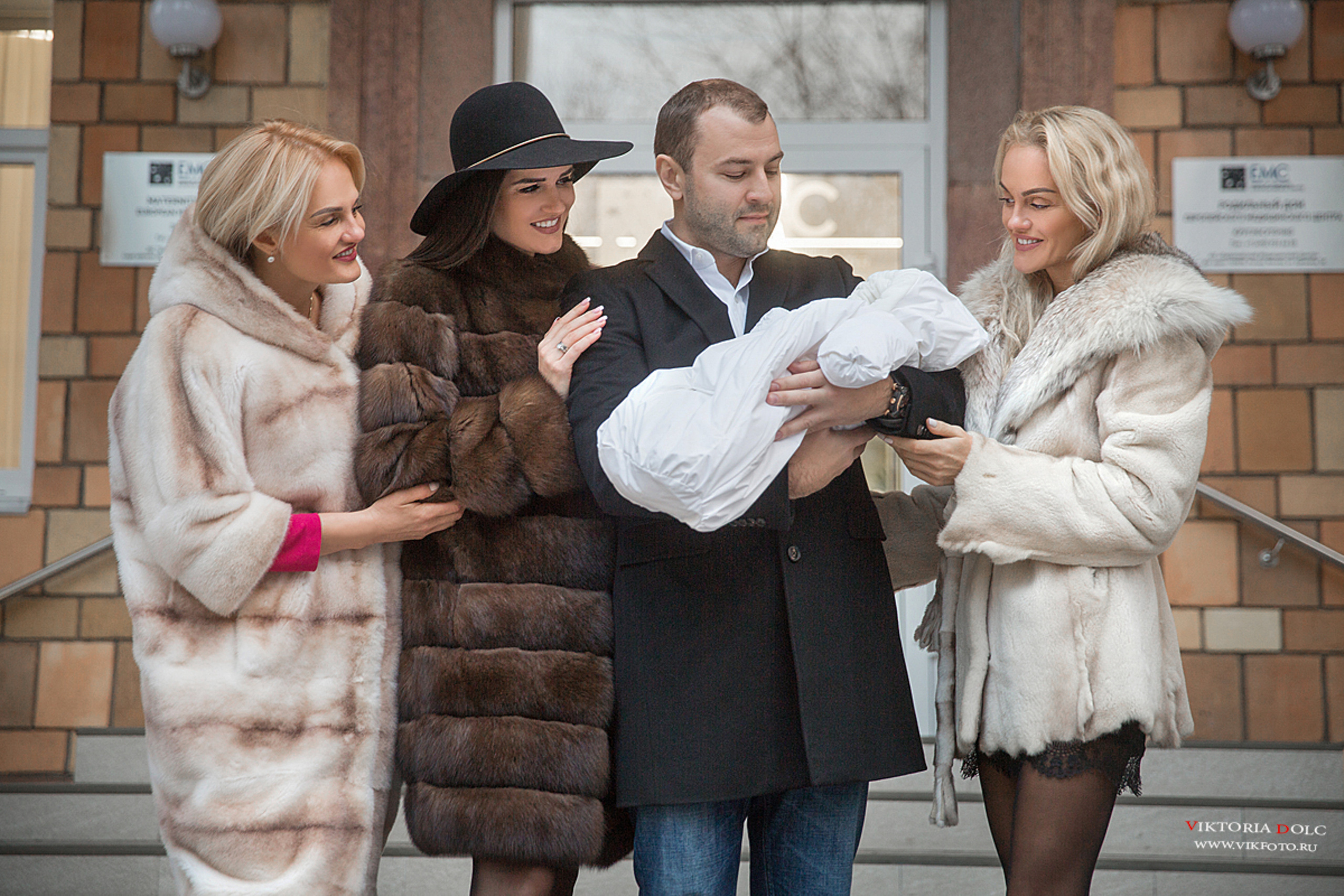 Выписка из роддома. Семейный и детский фотограф в Москве и МО Виктория Иваненко
