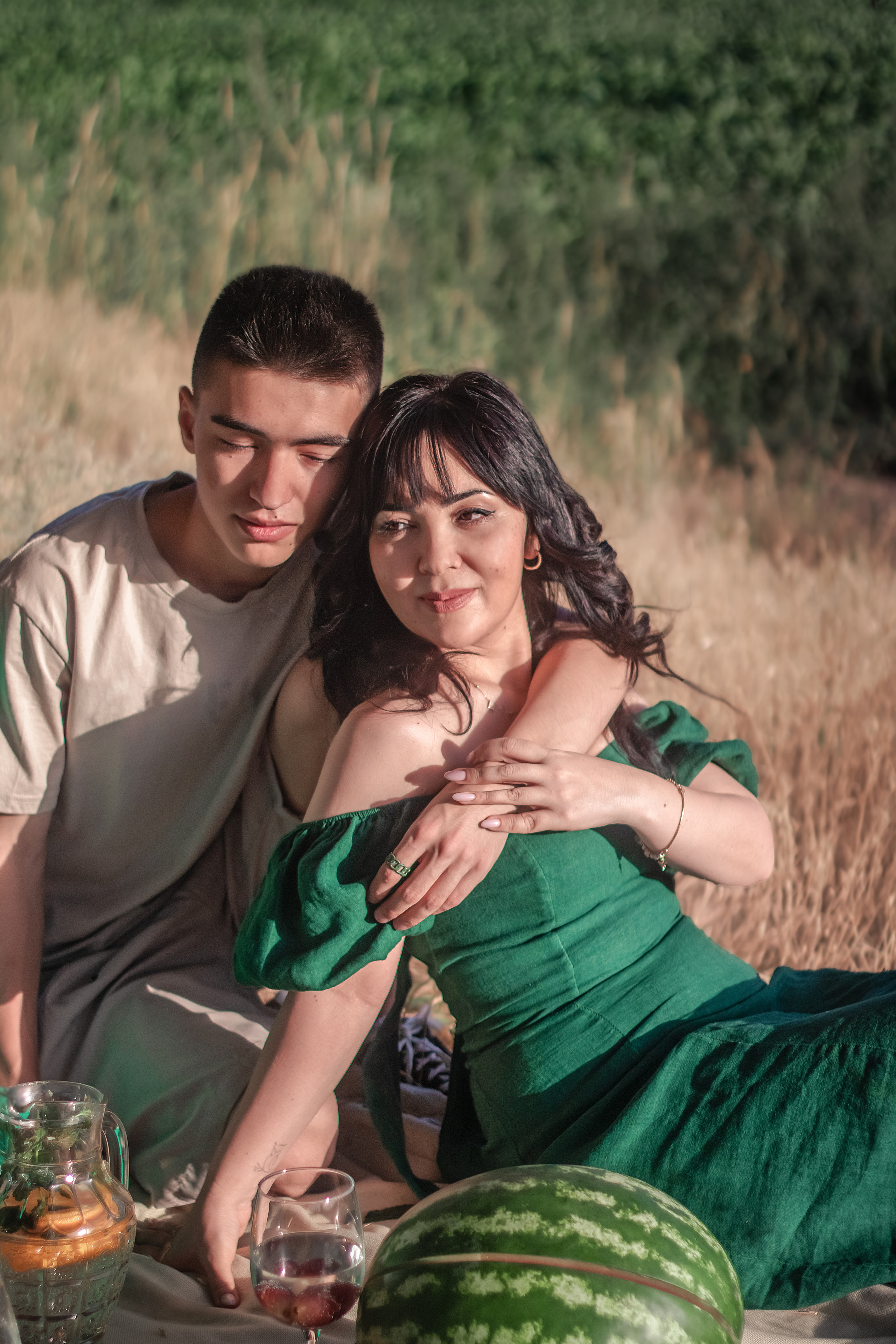 Зухра с детьми. Фотограф Анастасия, СПб: живые семейные и женские фотосессии без позирования, наполненные эмоциями