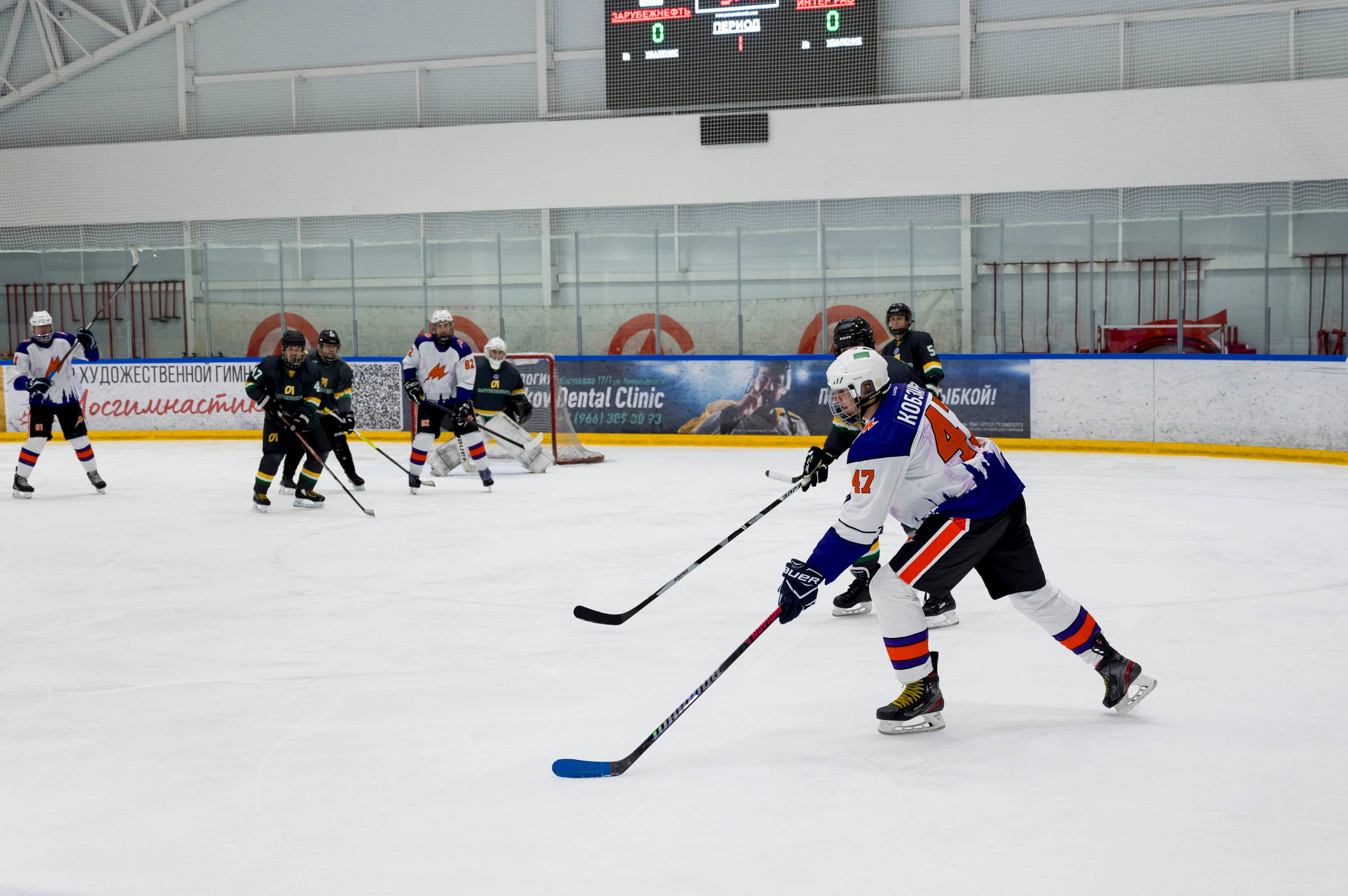 Хоккейный матч корпоративной команды Зарубежнефть. Репортажный фотограф и видеограф Слава Думчев. Тимбилдинги, отчетники, корпоративы