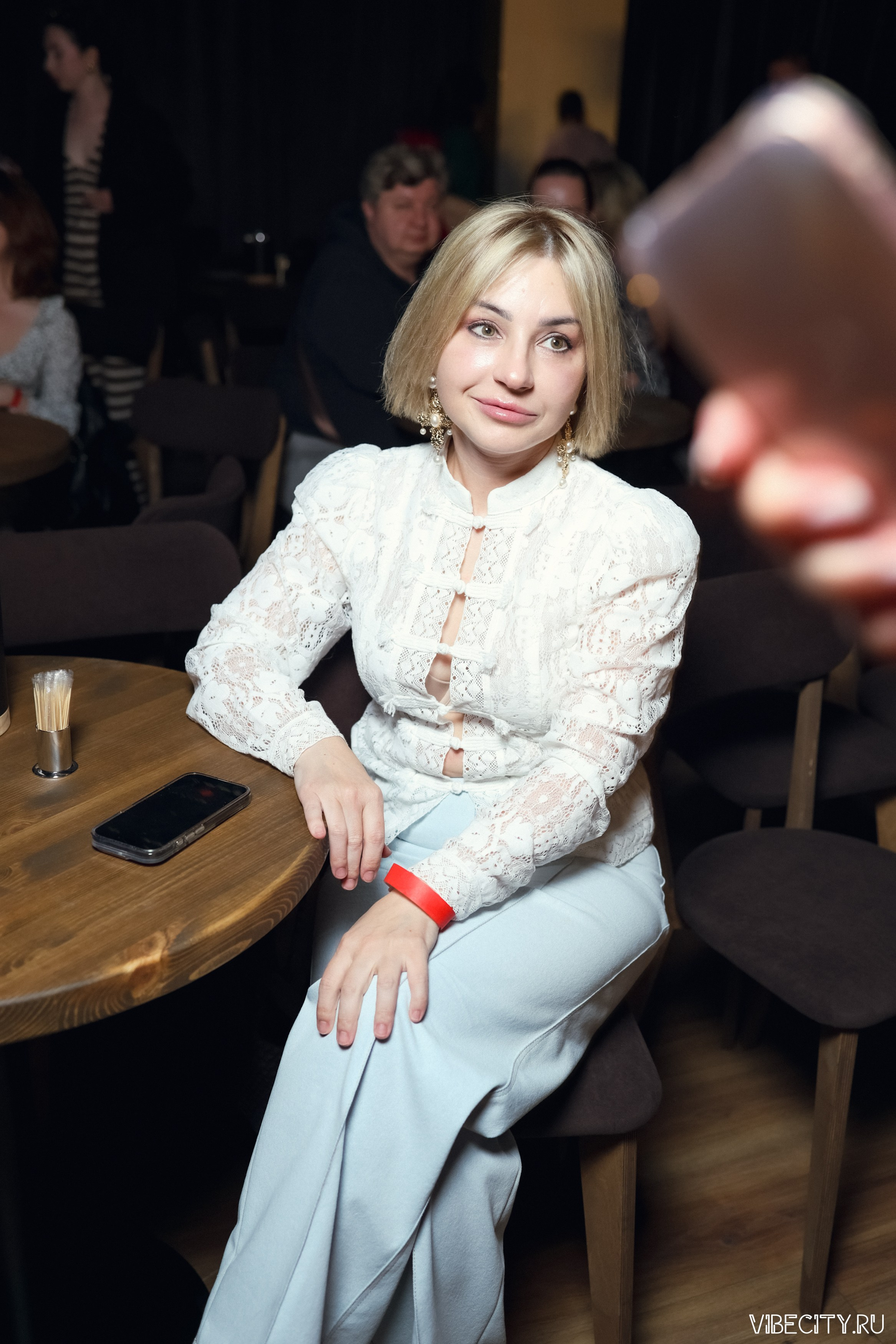 Стендап клуб Локация. VIBECITY.RU Вайб Сити Ру Фоторепортажи Фотоотчеты Калининград