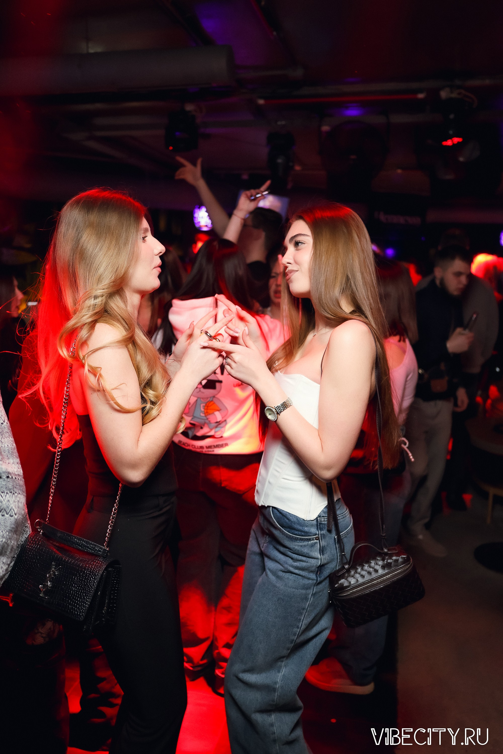 DOUBLE U. VIBECITY.RU Вайб Сити Ру Фоторепортажи Фотоотчеты Калининград