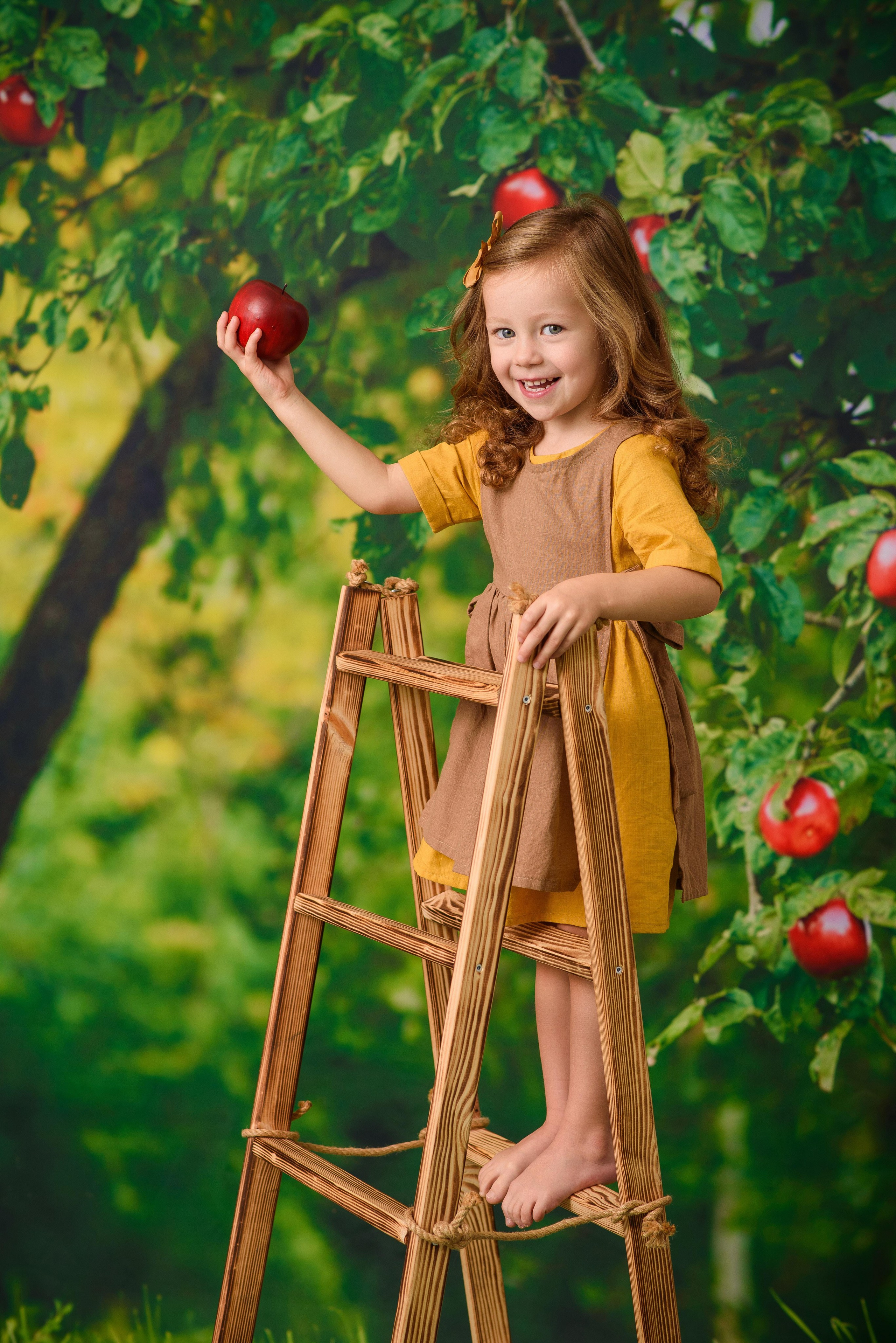 Яблочный сад. Детская фотостудия Москва
