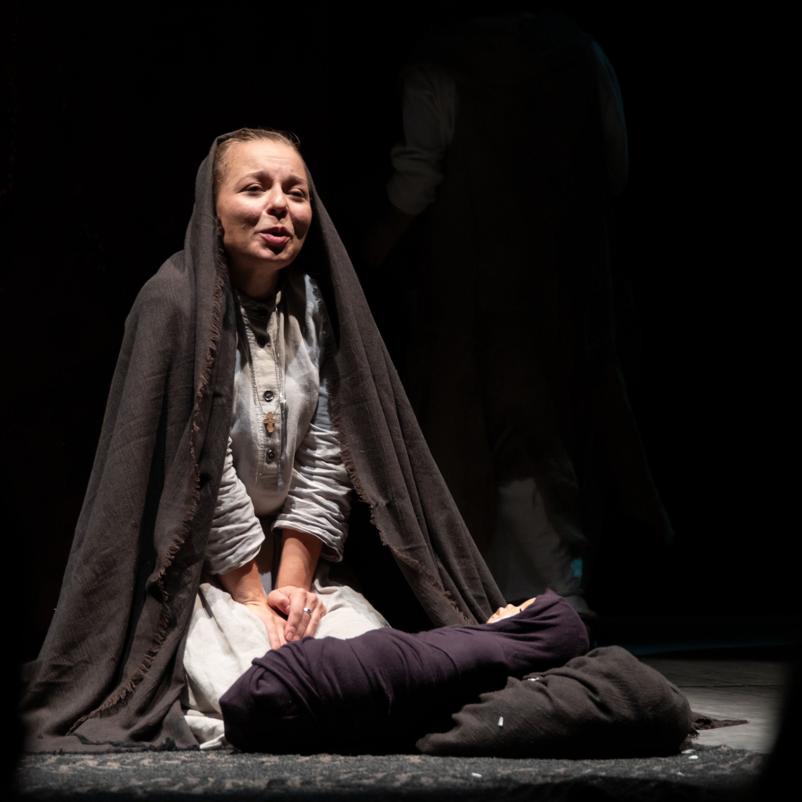 Анастасия Карпинская (Груше Вахнадзе).Постановка "Кавказский меловой круг".