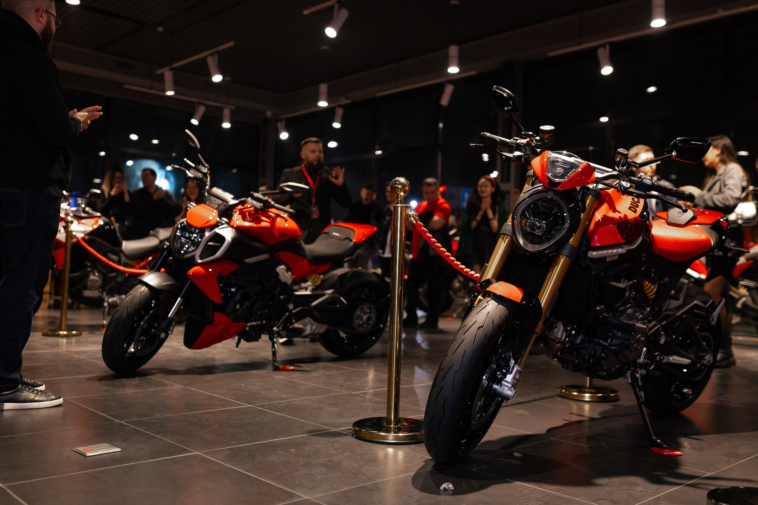 MIKHAIL VASSILYEV — Свадебный и Репортажный фотограф в Алматы