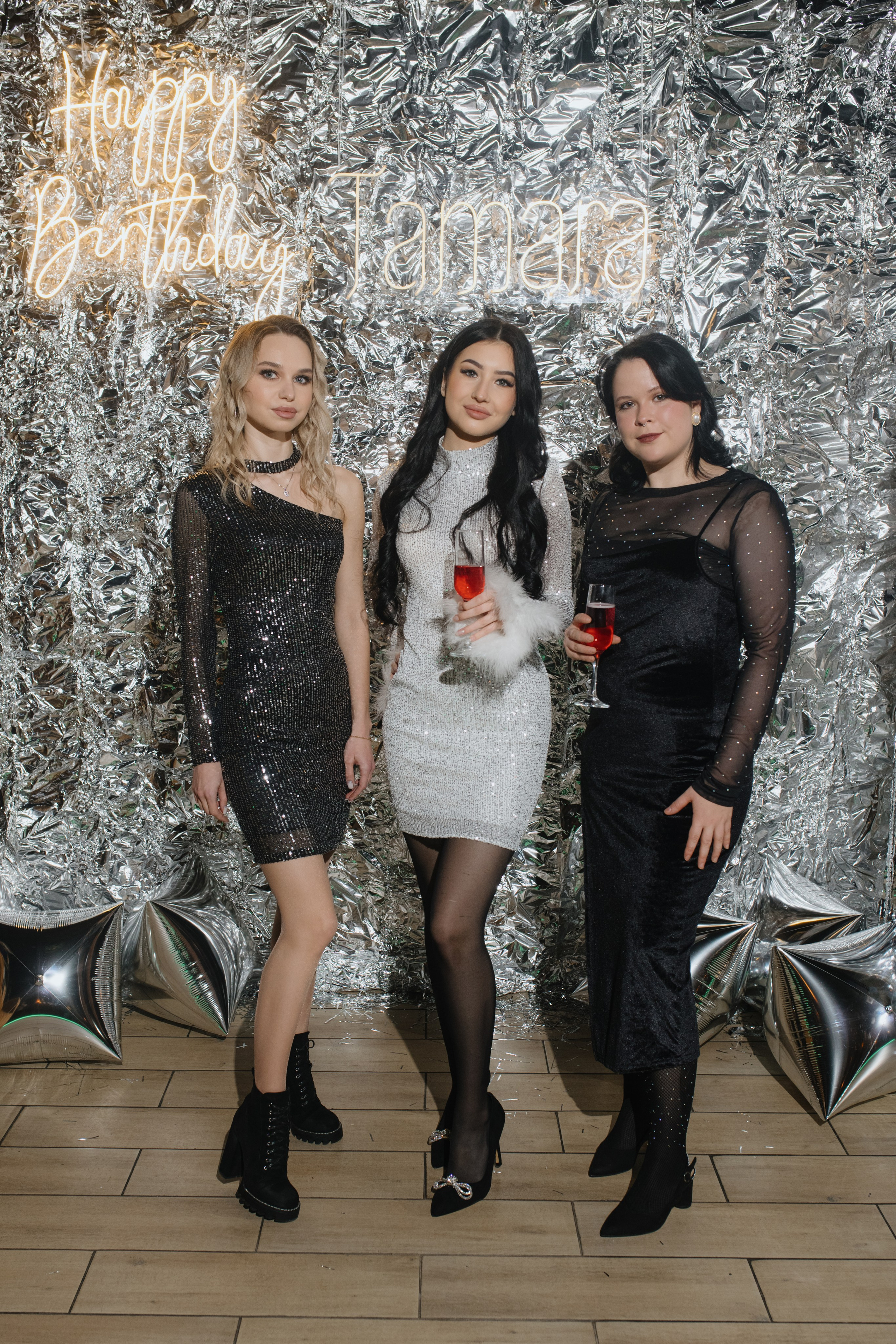 День рождения Томы — Let`s Talk Bar. Свадебный фотограф Екатеринбург/Челябинск — Любовь Волохова