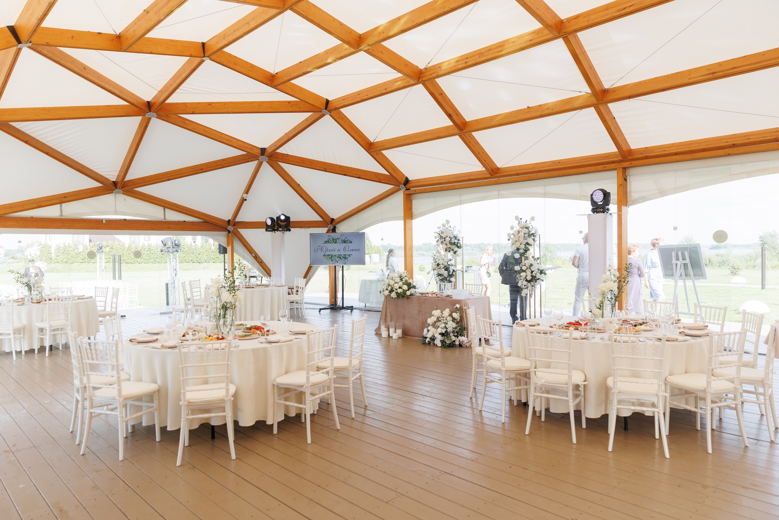 Световое оформление Villa Берег. DDrental прокатная компания Нижний Новгород