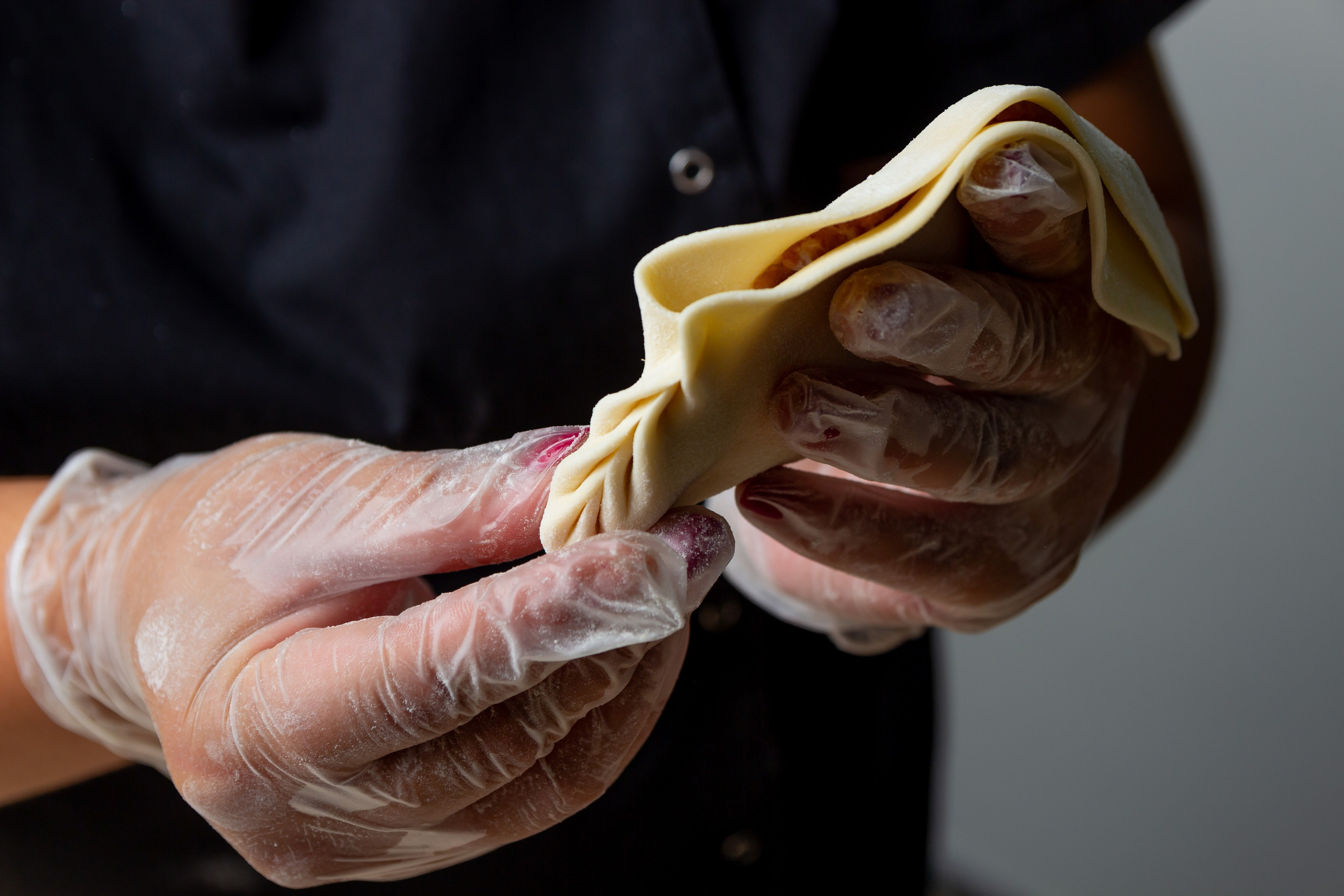 Фабрика Поляна. Александр Стряпунин — предметный фотограф в Улан-Удэ