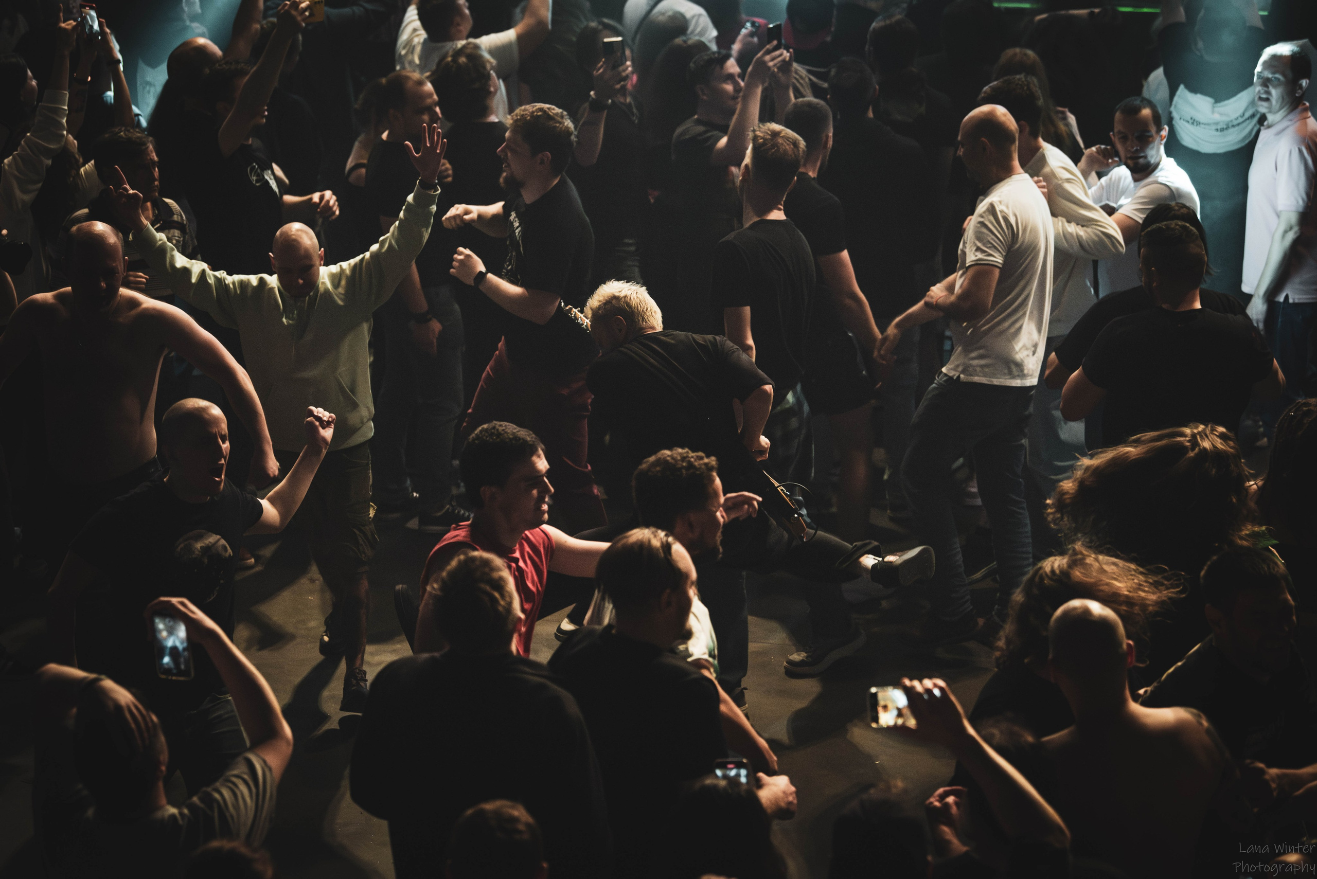 7000$ (29 июня 2025 года, Москва, клуб Урбан). Фотограф Светлана Блинова, Москва и Московская область