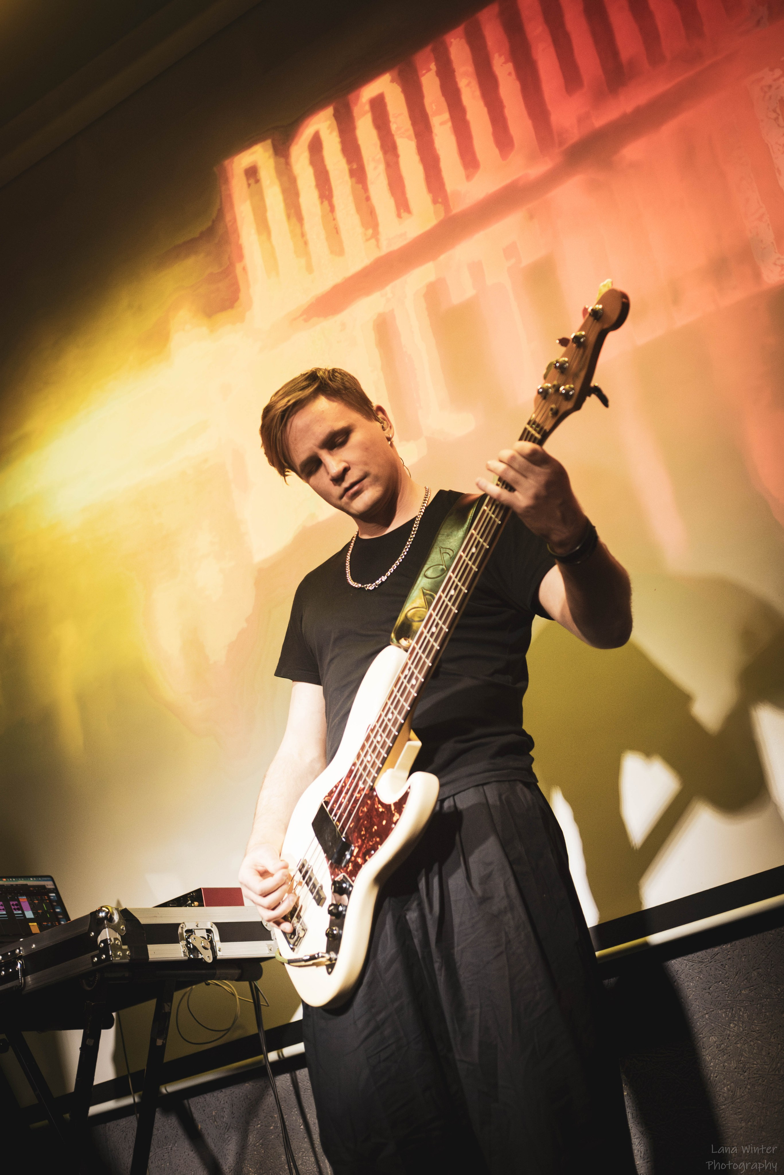 Площадь Восстания (8 марта 2025 года, Москва, клуб Техника Безопасности). Фотограф Светлана Блинова, Москва и Московская область