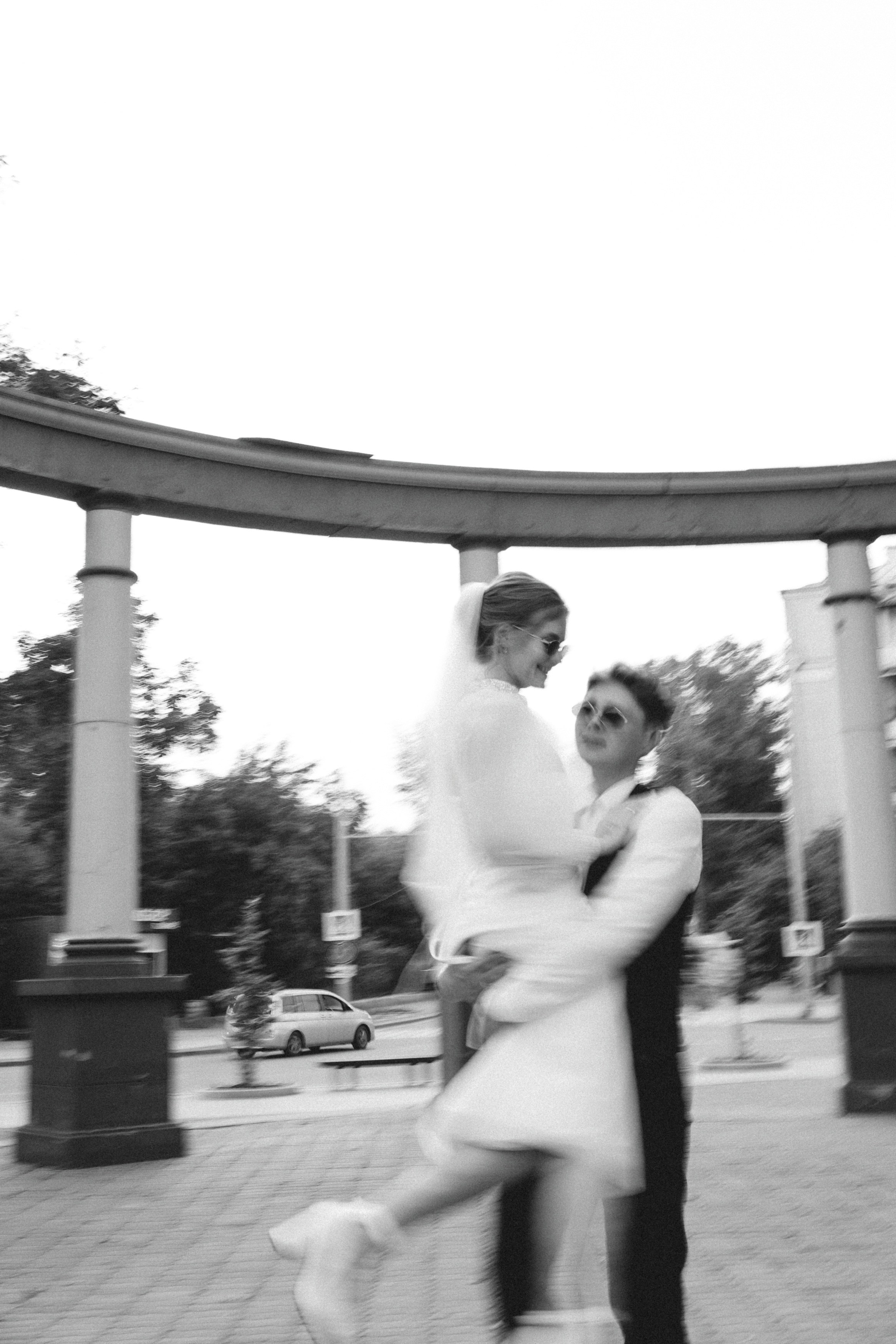 Владислав и Юлия Вечерняя прогулка по городу. Свадебный Фотограф в Иркутске Екатерина Елисеева