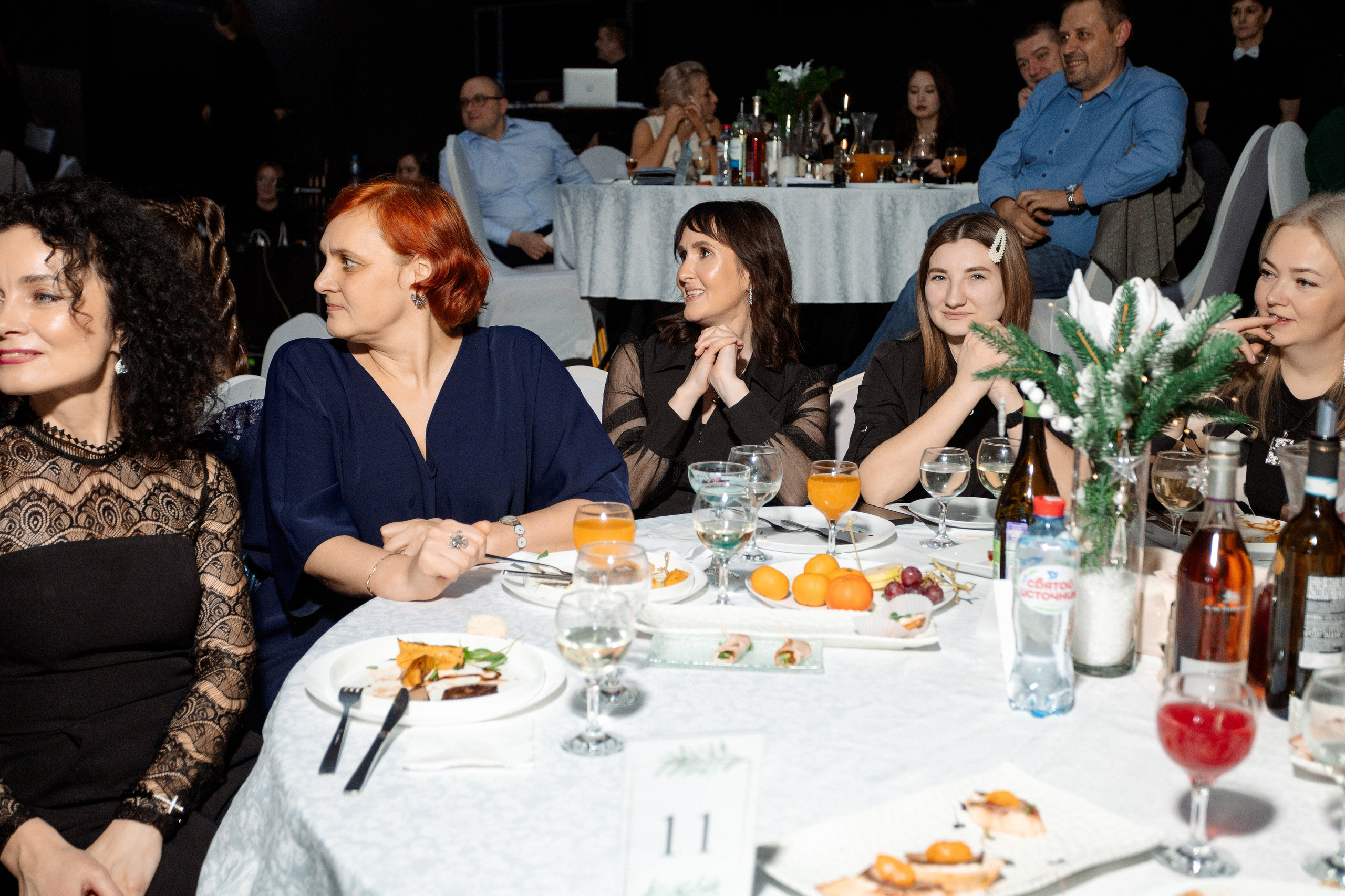 РЕПОРТАЖ: НОВЫЙ ГОД В ДК МЕТАЛЛУРГ. Профессиональный фотограф в Ижевске Леша Петров