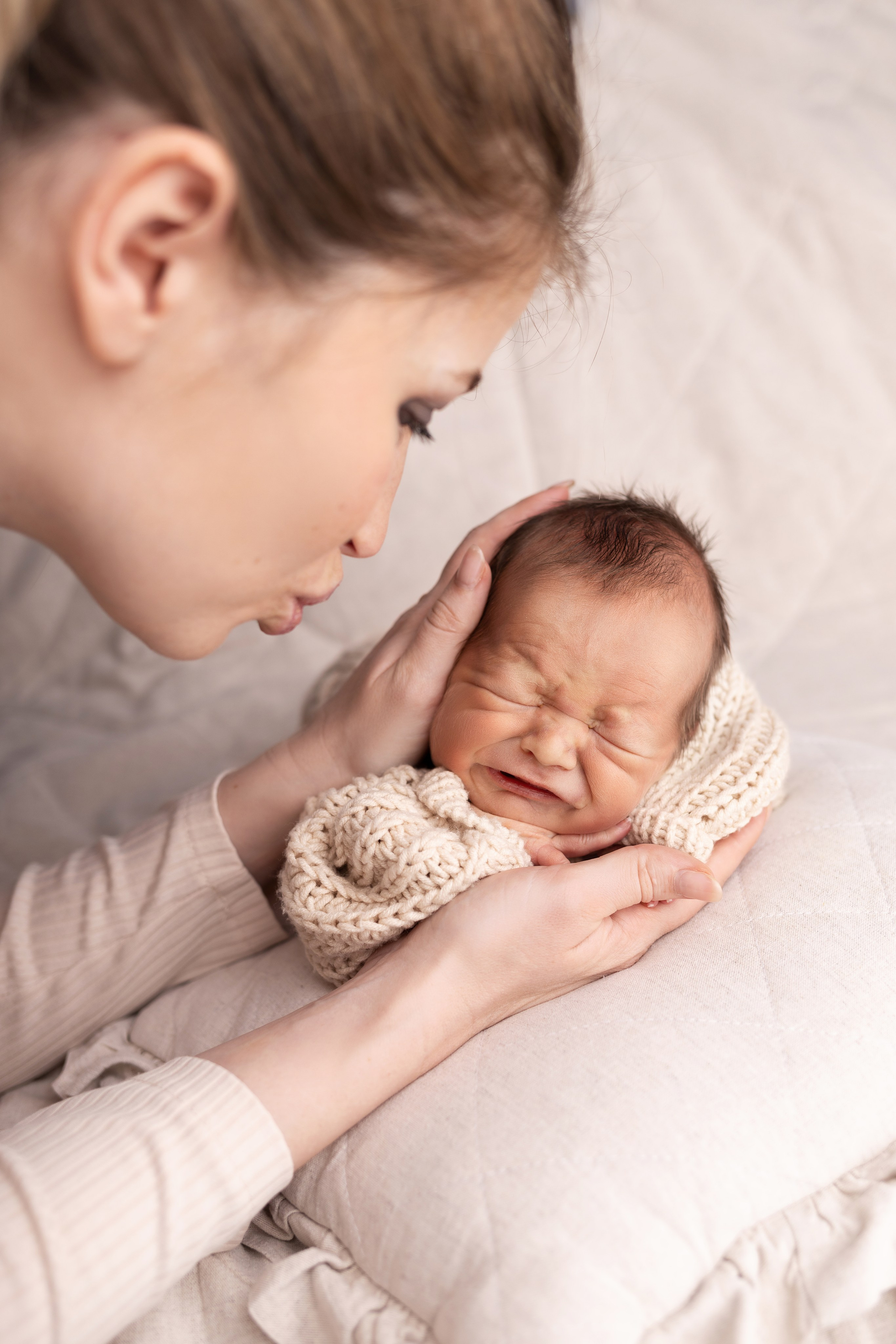 Newborn съемка в стиле Лайф. Фотограф новорожденных малышей в Омске и Омской области Эльвира Камаева