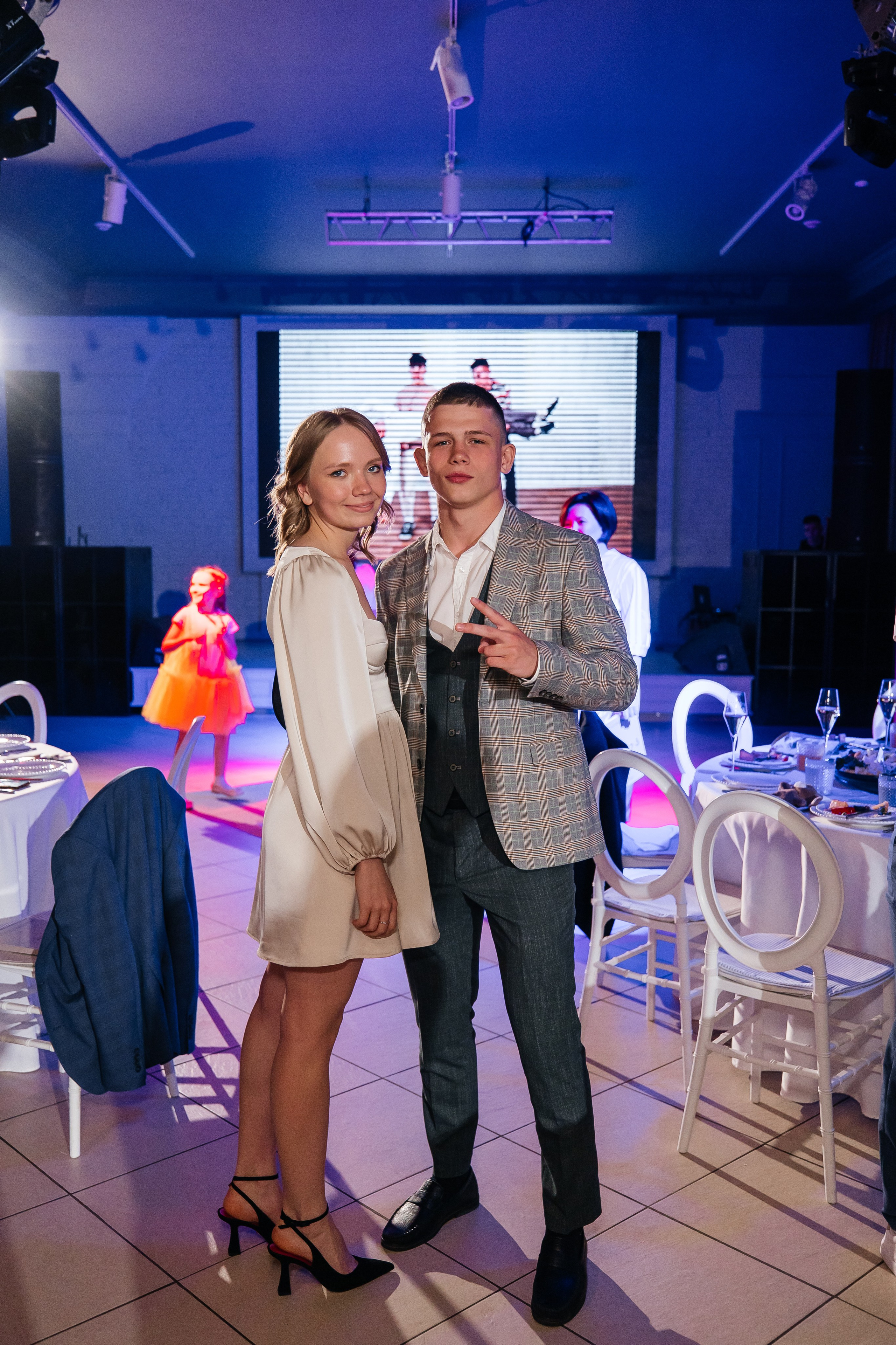 2023-06-23 Выпускной МБОУ СОШ № 10. Фотограф в Красноярске