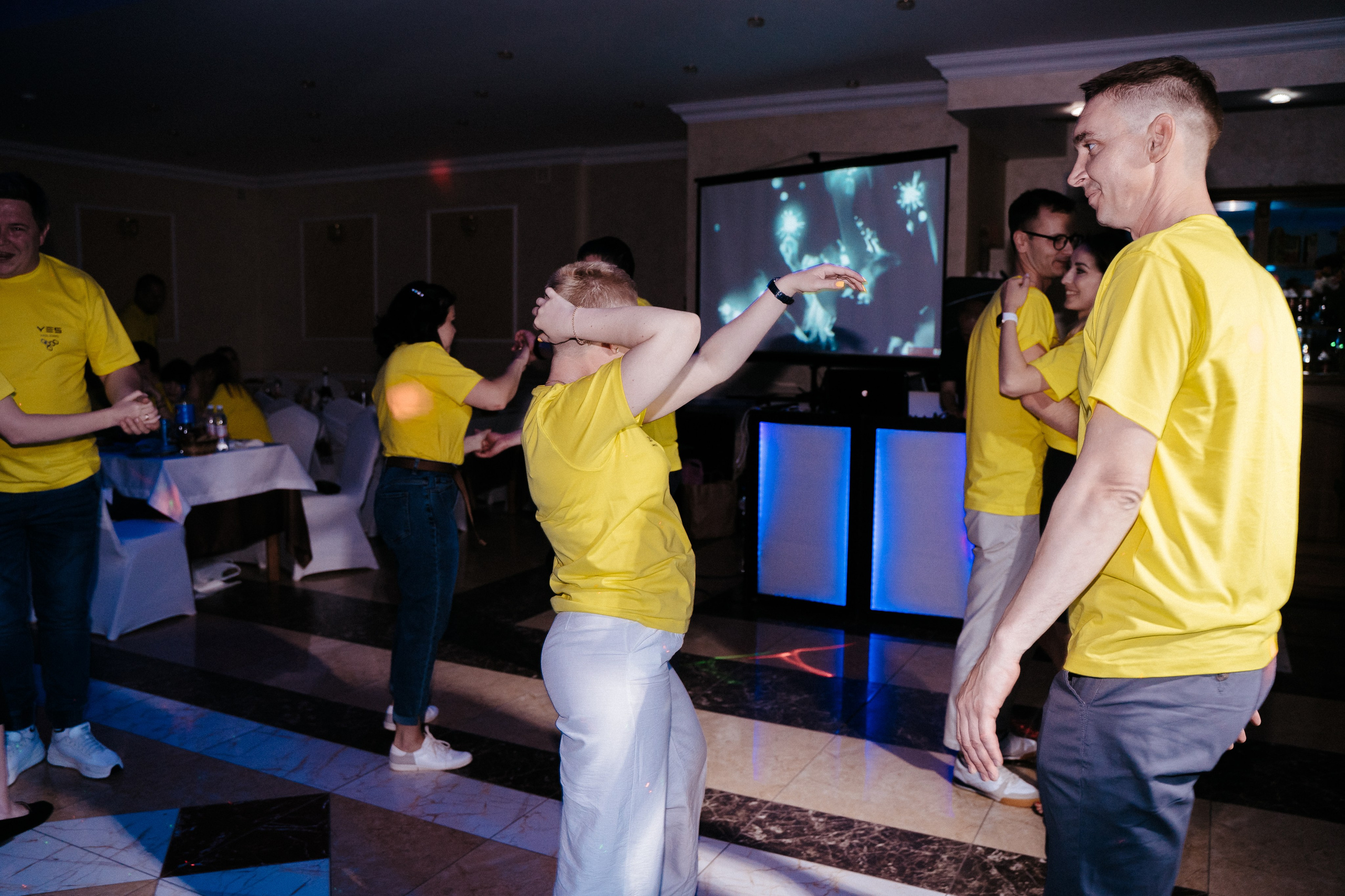 Yes Holding. Свадебный фотограф в Симферополе