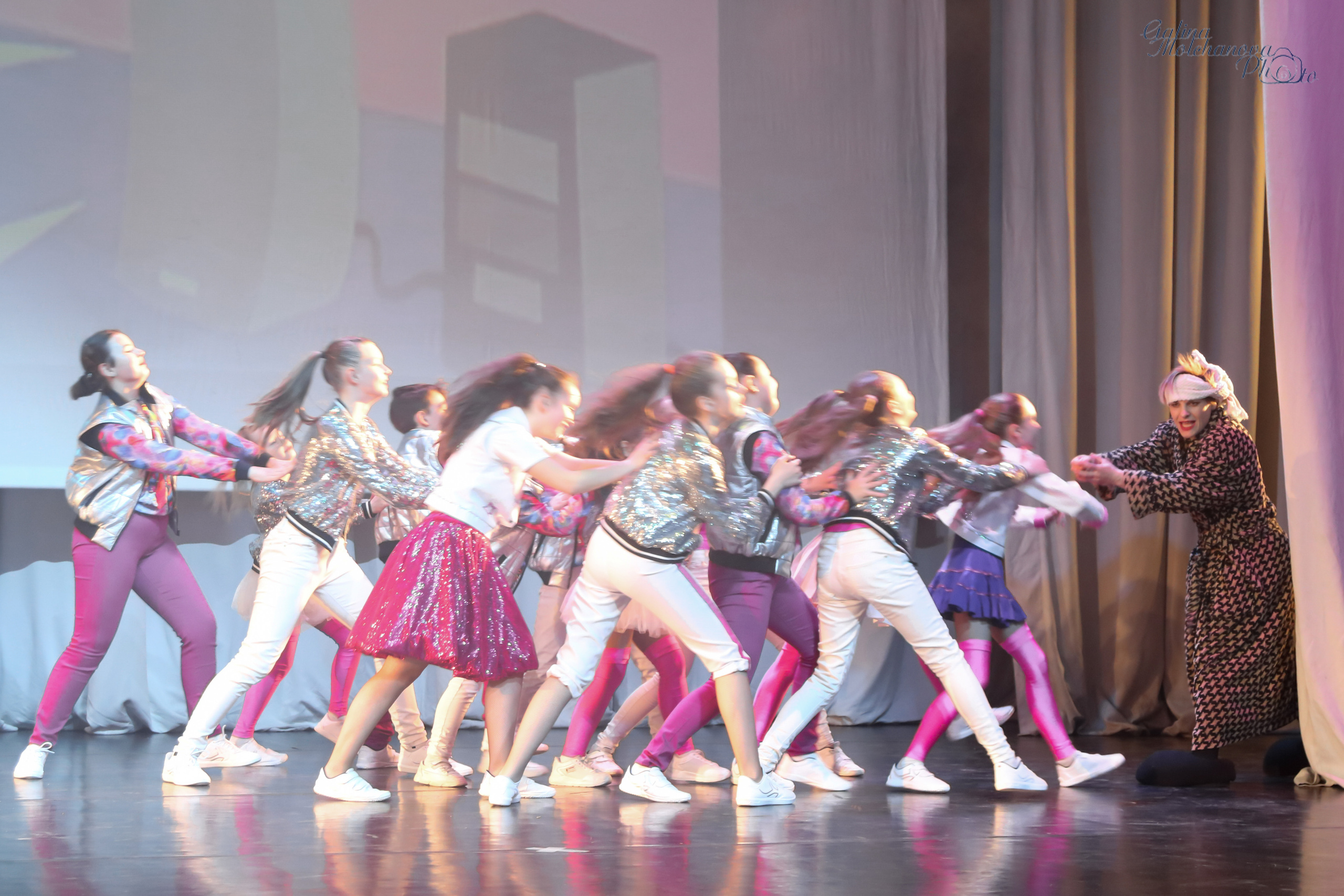 Отчетный концерт школы танцев «КоМИКС». Балетный фотограф в Москве Галина Молчанова