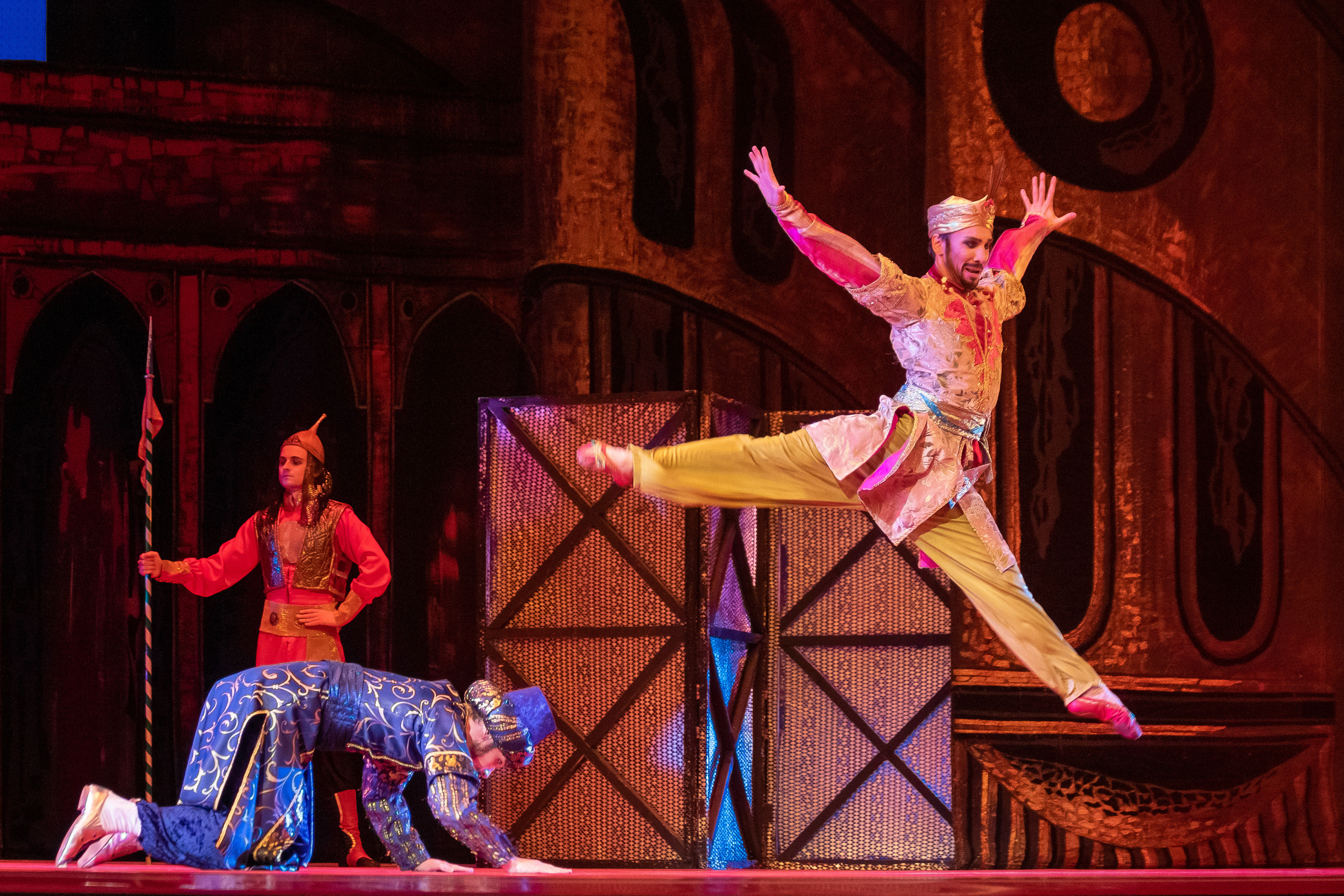 Кремлёвский балет. Тысяча и одна ночь. Балетный фотограф в Москве Галина Молчанова