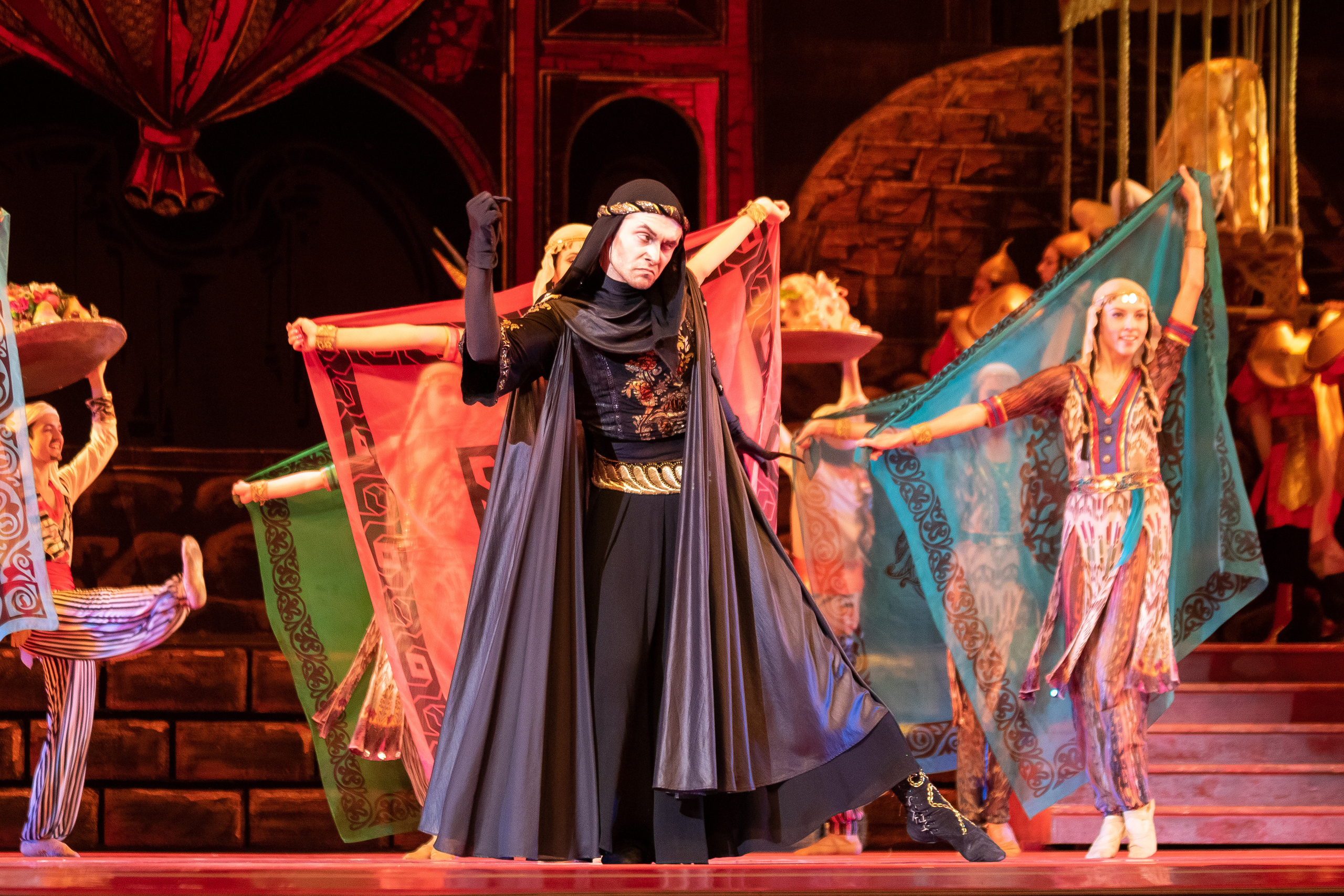 Кремлёвский балет. Тысяча и одна ночь. Балетный фотограф в Москве Галина Молчанова