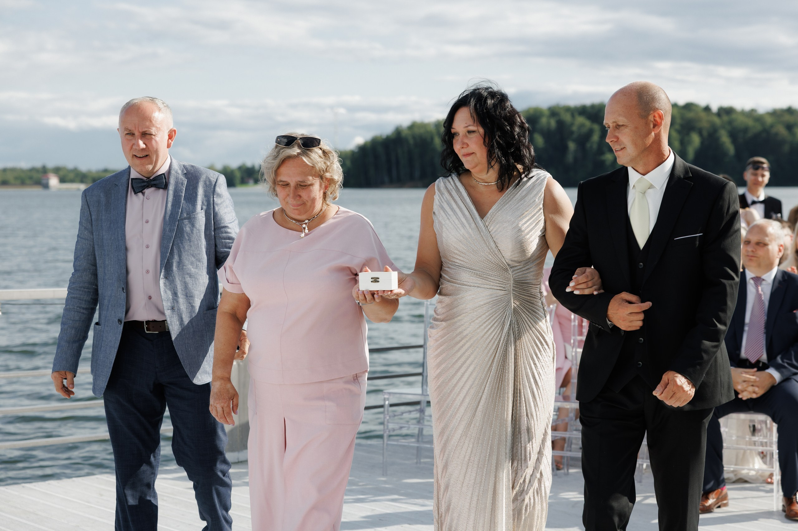 На берегу. Свадебный и семейный фотограф в Твери, Москве, Санкт-Петербурге