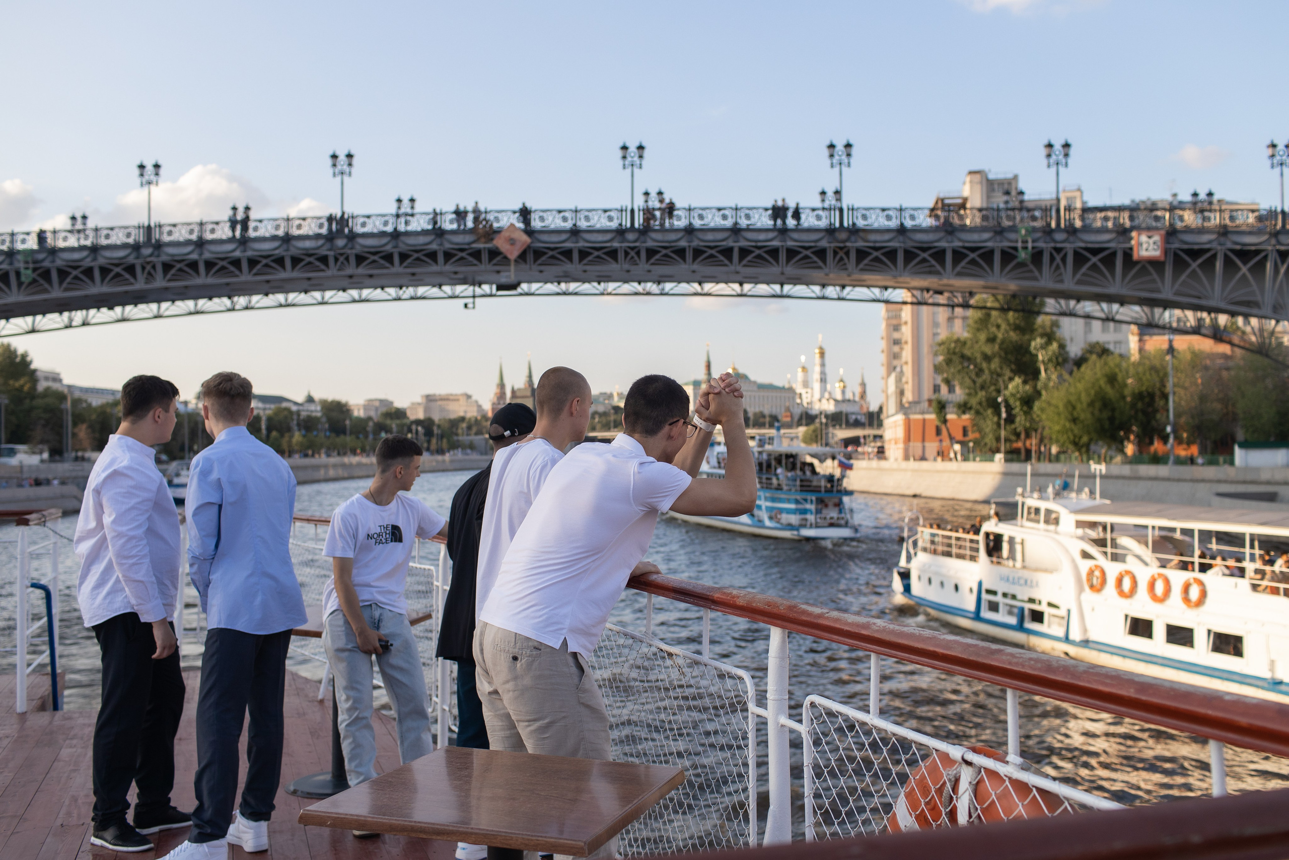 Выпускной на теплоходе Ривьера. Фотограф в Москве Десятова Ксения