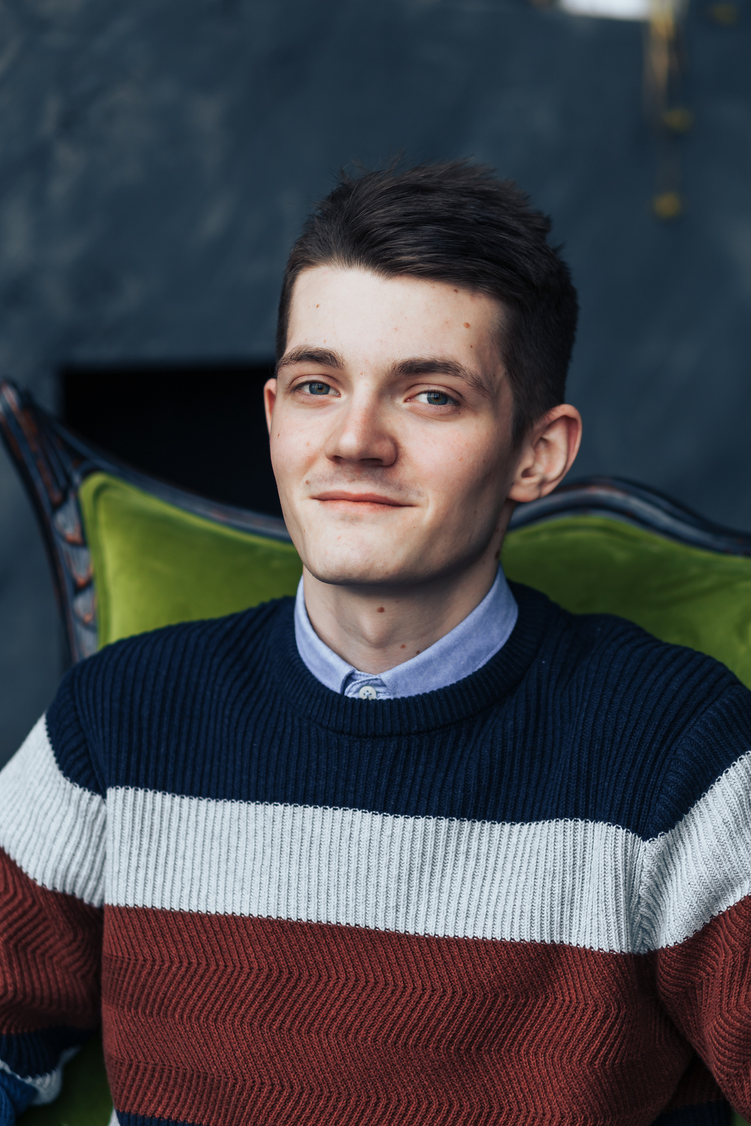 Мужской портрет в студии, фотограф в Калининграде. Фотосъемка и видеосъемка в Калининграде Liveemotion.pro