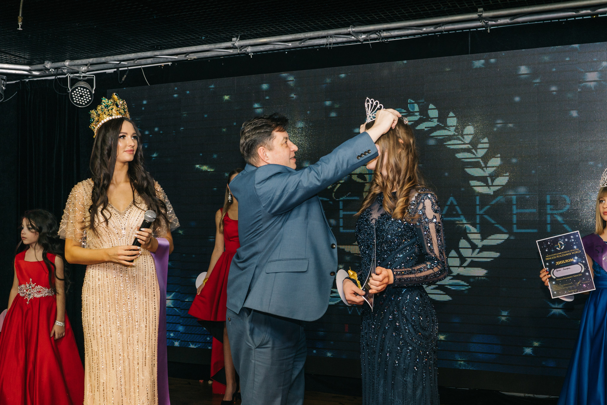 Queen Peacemaker. Женский фотограф в Москве Анастасия Сидорова