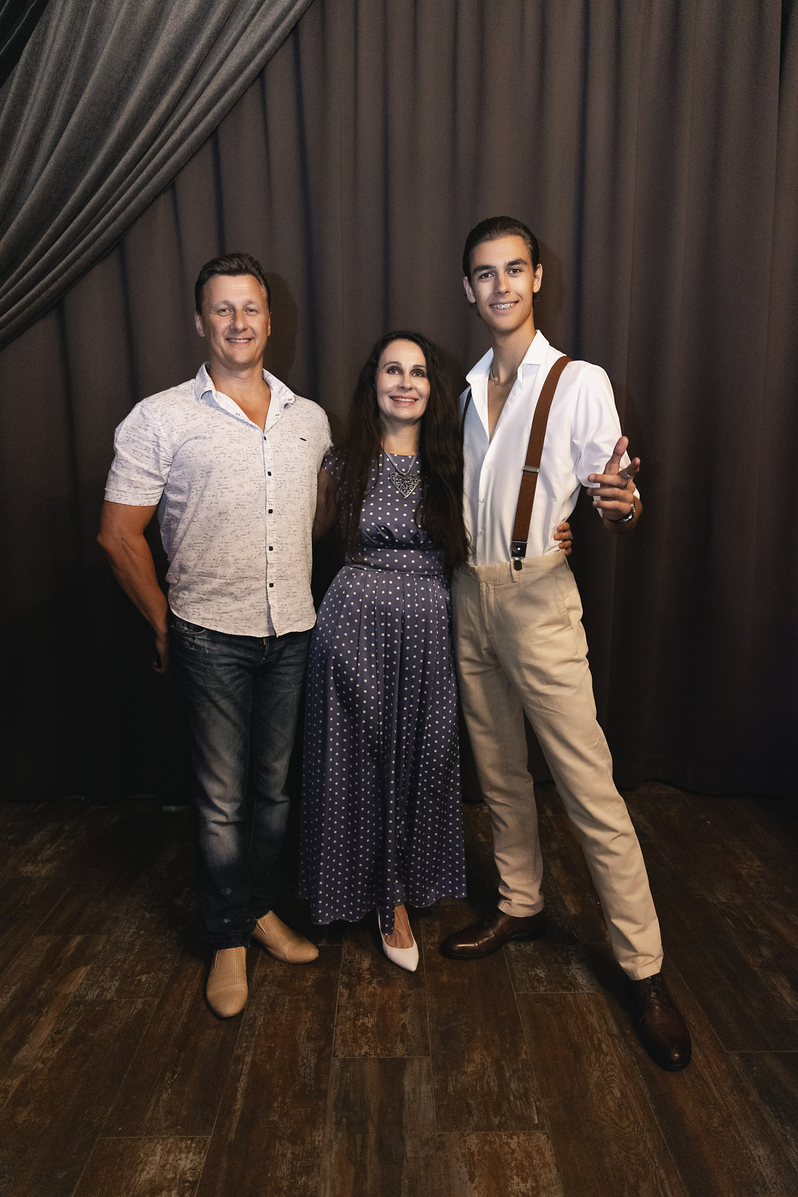 11 класс Гимназия 69. Фотограф и Видеограф в Краснодаре Юлия Солодченко