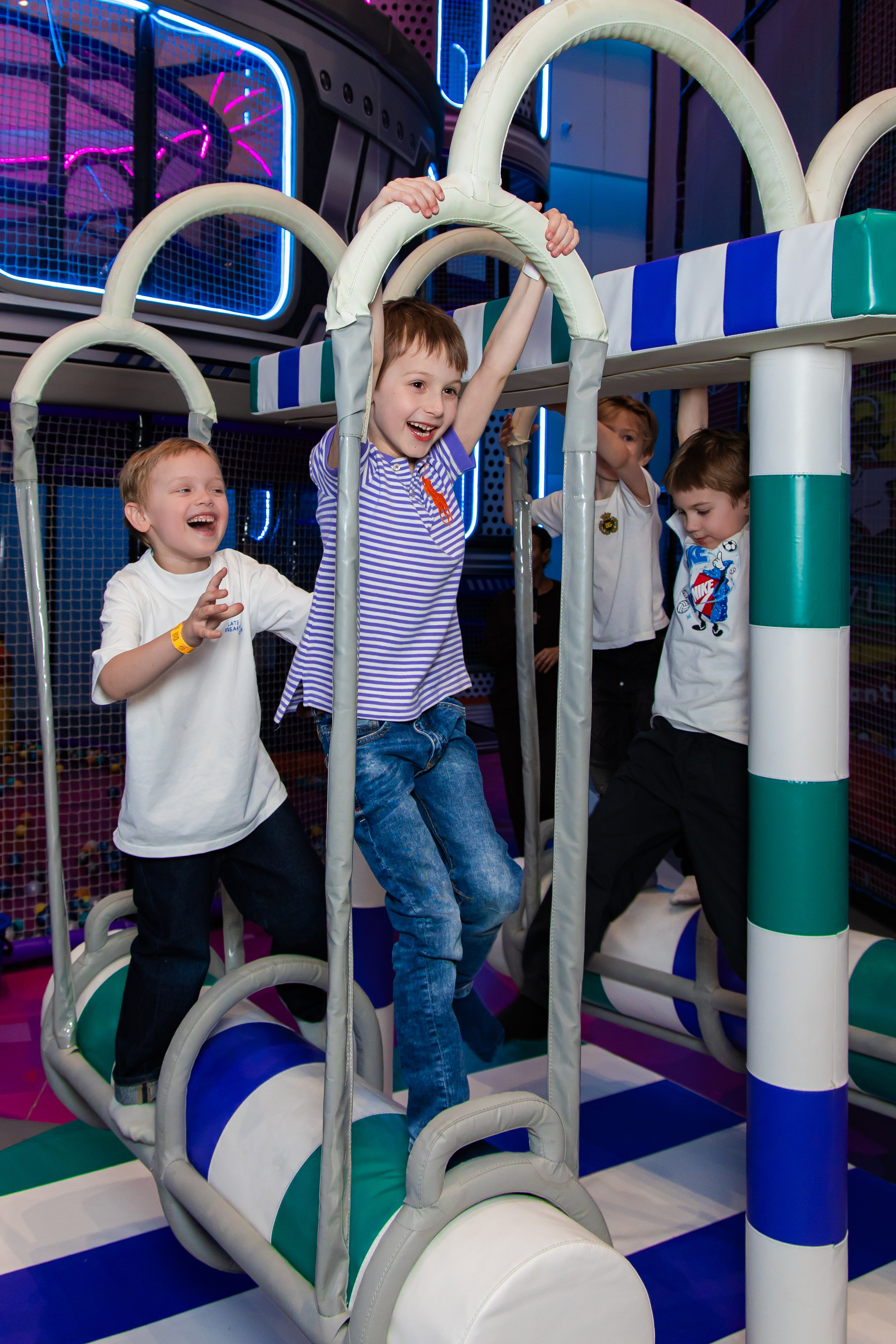 Александр 13/04 Ambiland. Виктория Литвинова репортажный фотограф Москва