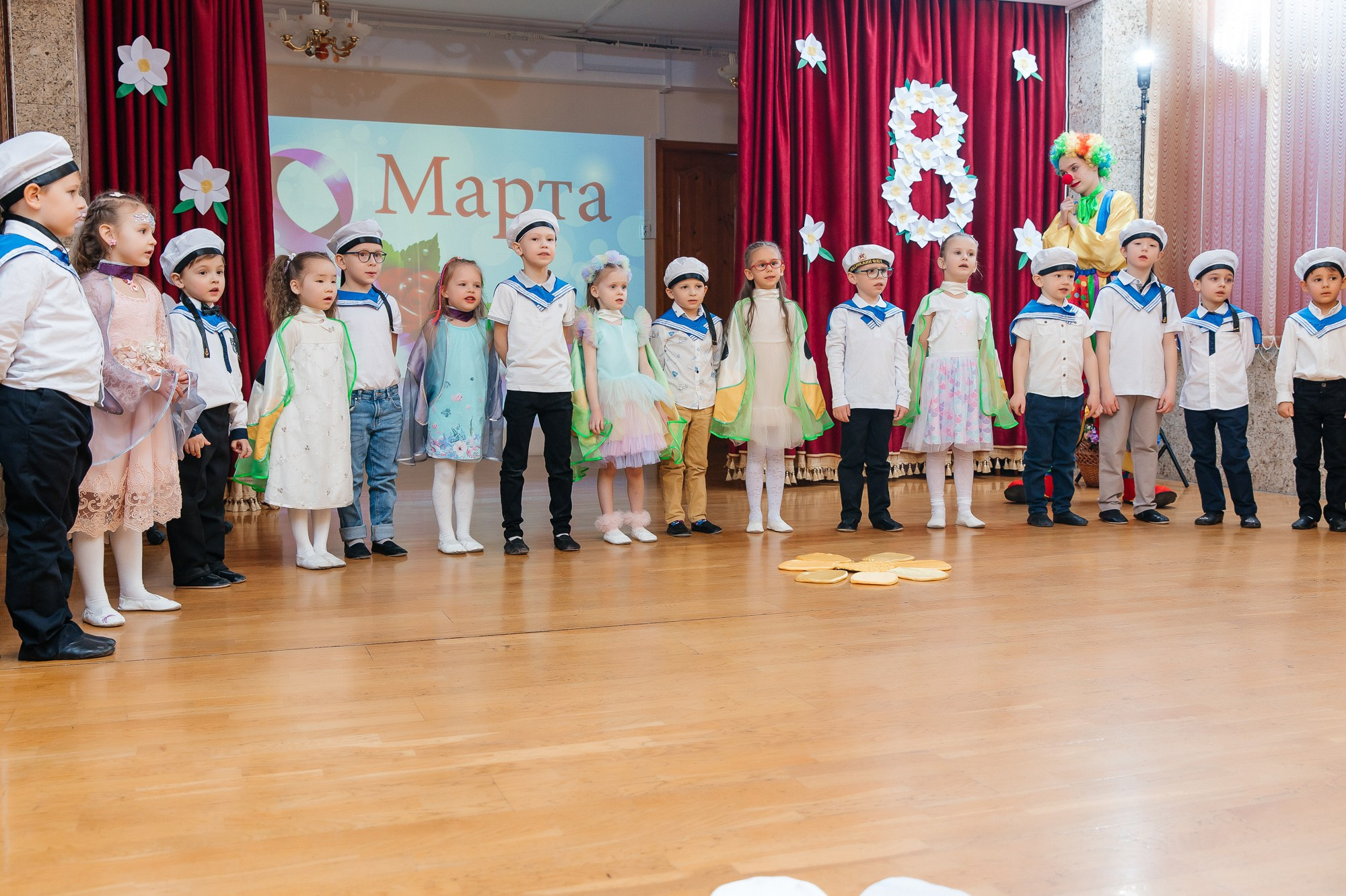 Детский сад № 93 — Утренник (10.03.2023). Свадебный и семейный фотограф Крамар Наталья