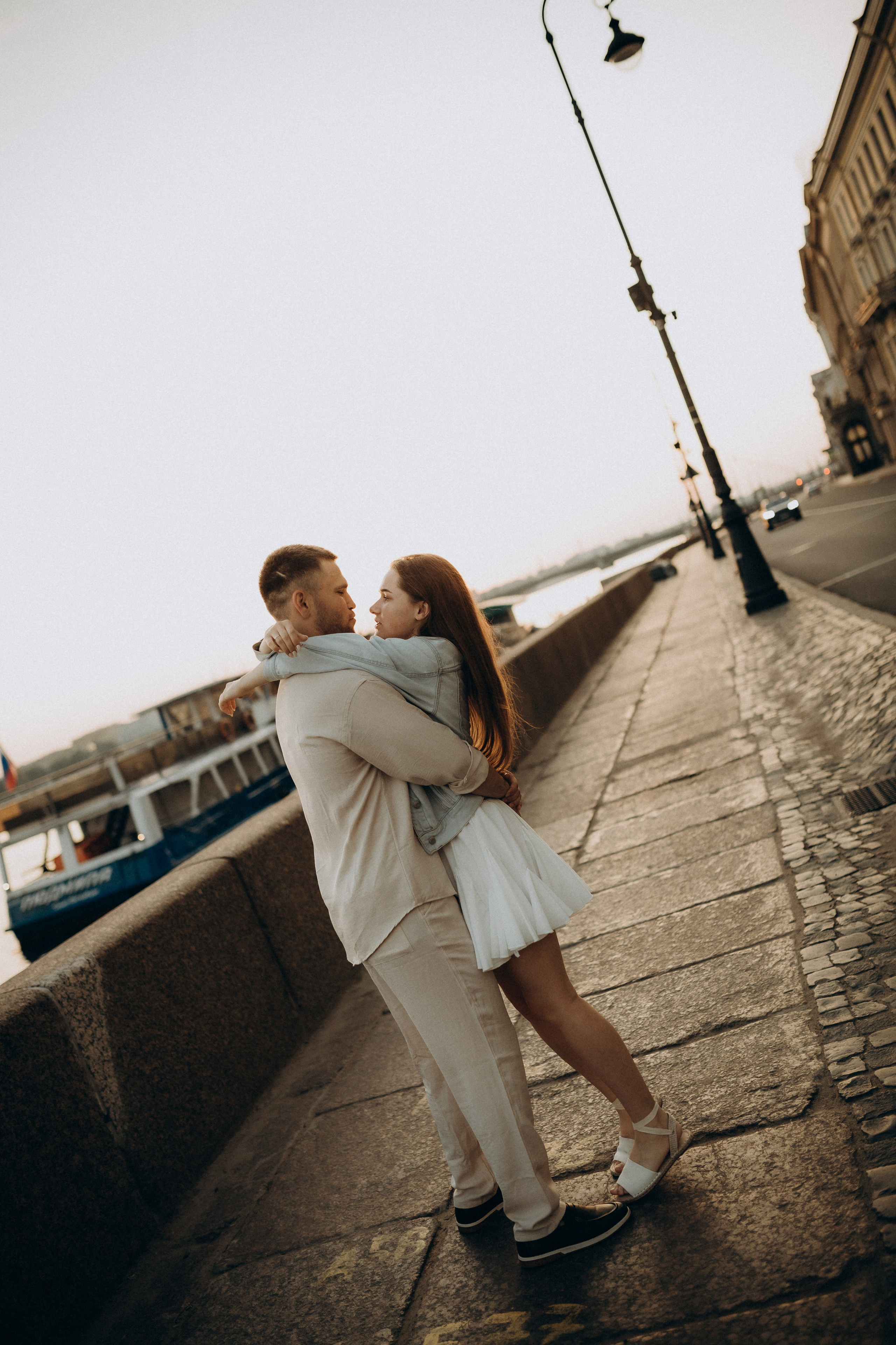 Фотосессия с разводными мостами: LoveStory. Фотограф Санкт-Петербург Князева Елизавета