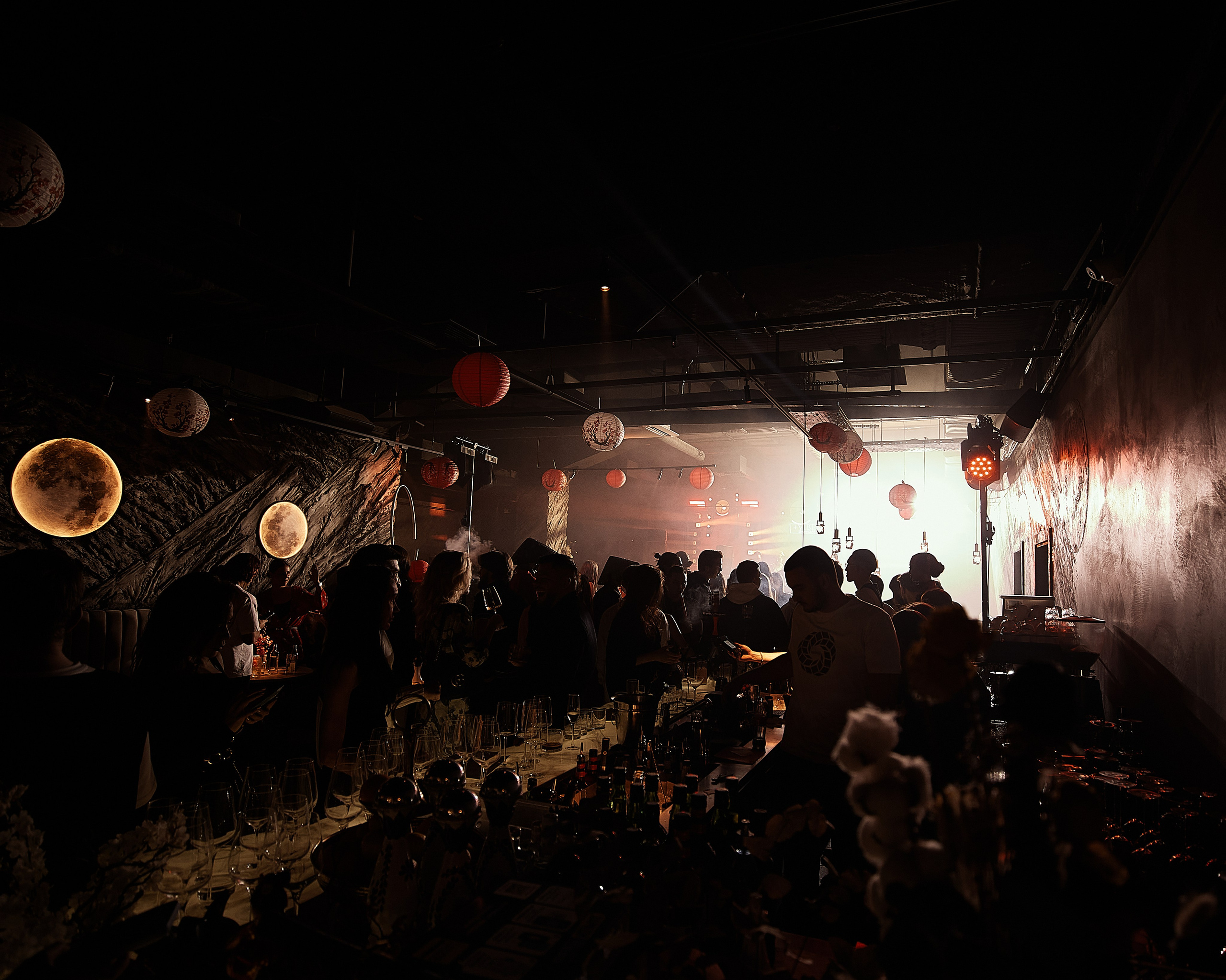 PLUS VIBE Party. Репортажный фотограф в Москве Дмитрий Масленников