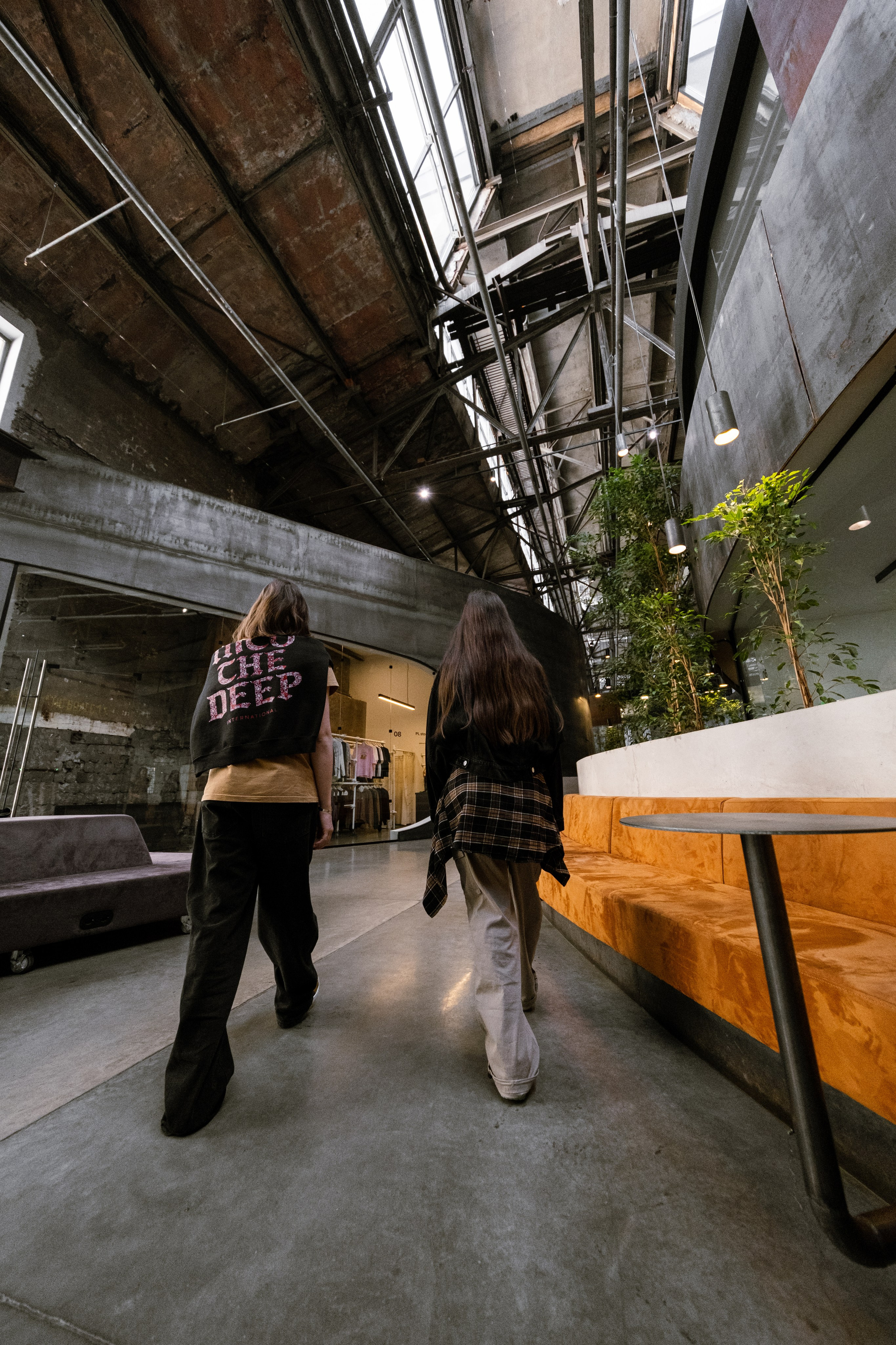 QSC 24. LIYALEE PHOTO