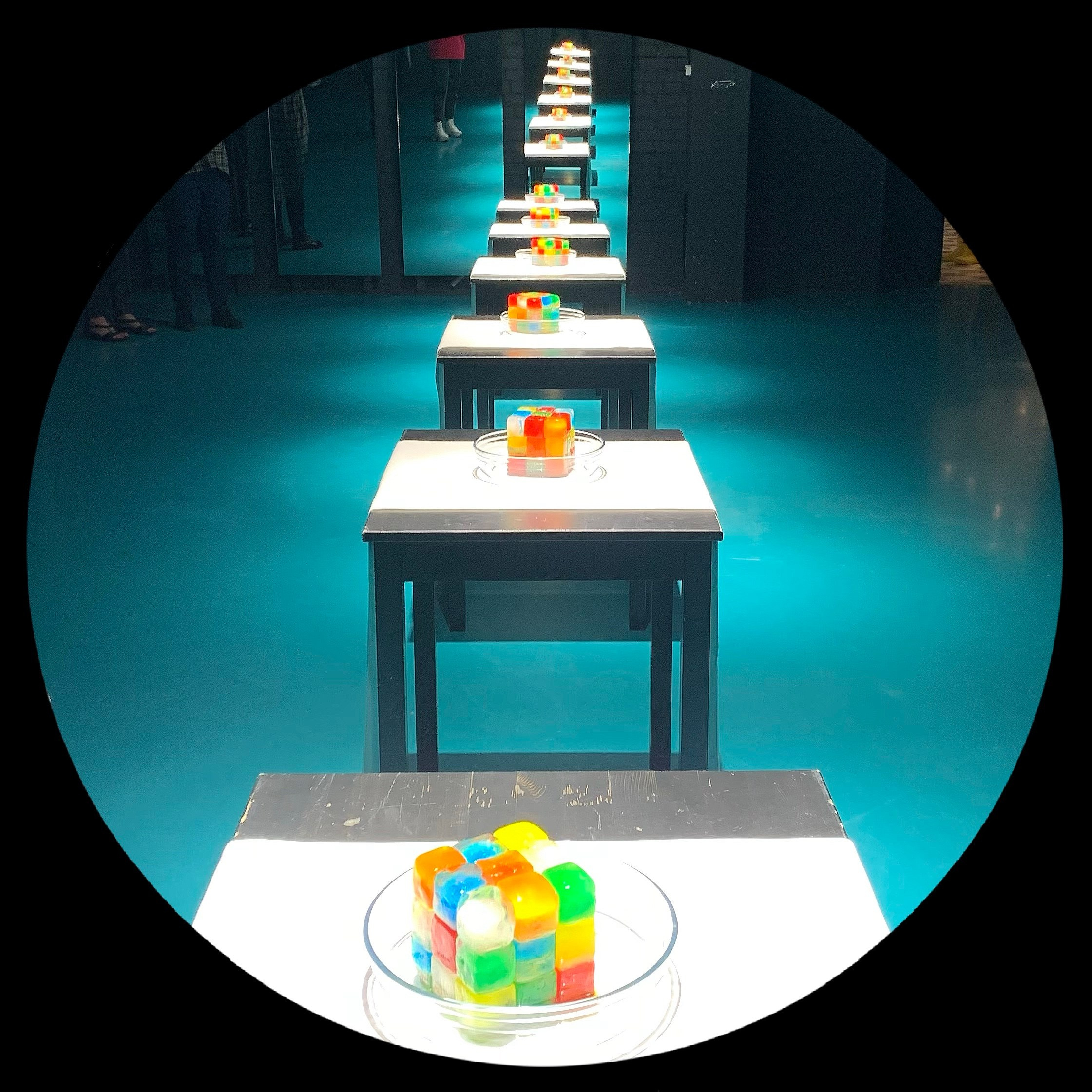 Перфоманс наблюдение современного художника Инсталляция Концептуальная  