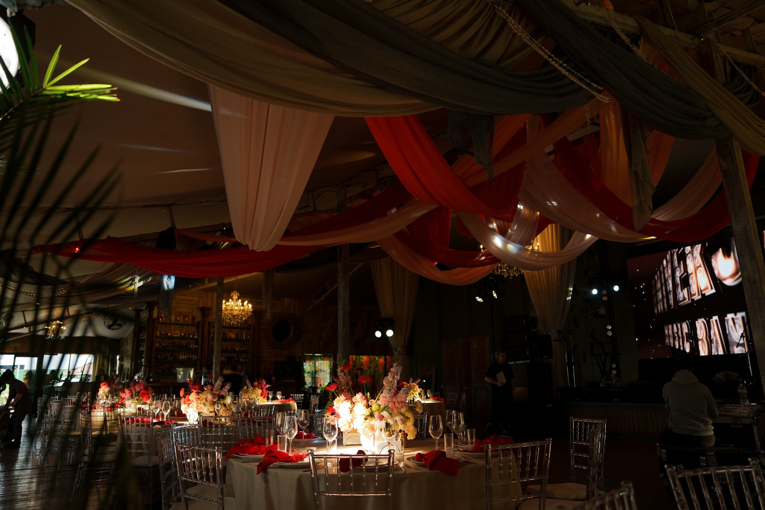 Soho country club. Kirillova Studio — мастерская декора и событий Юли Кирилловой