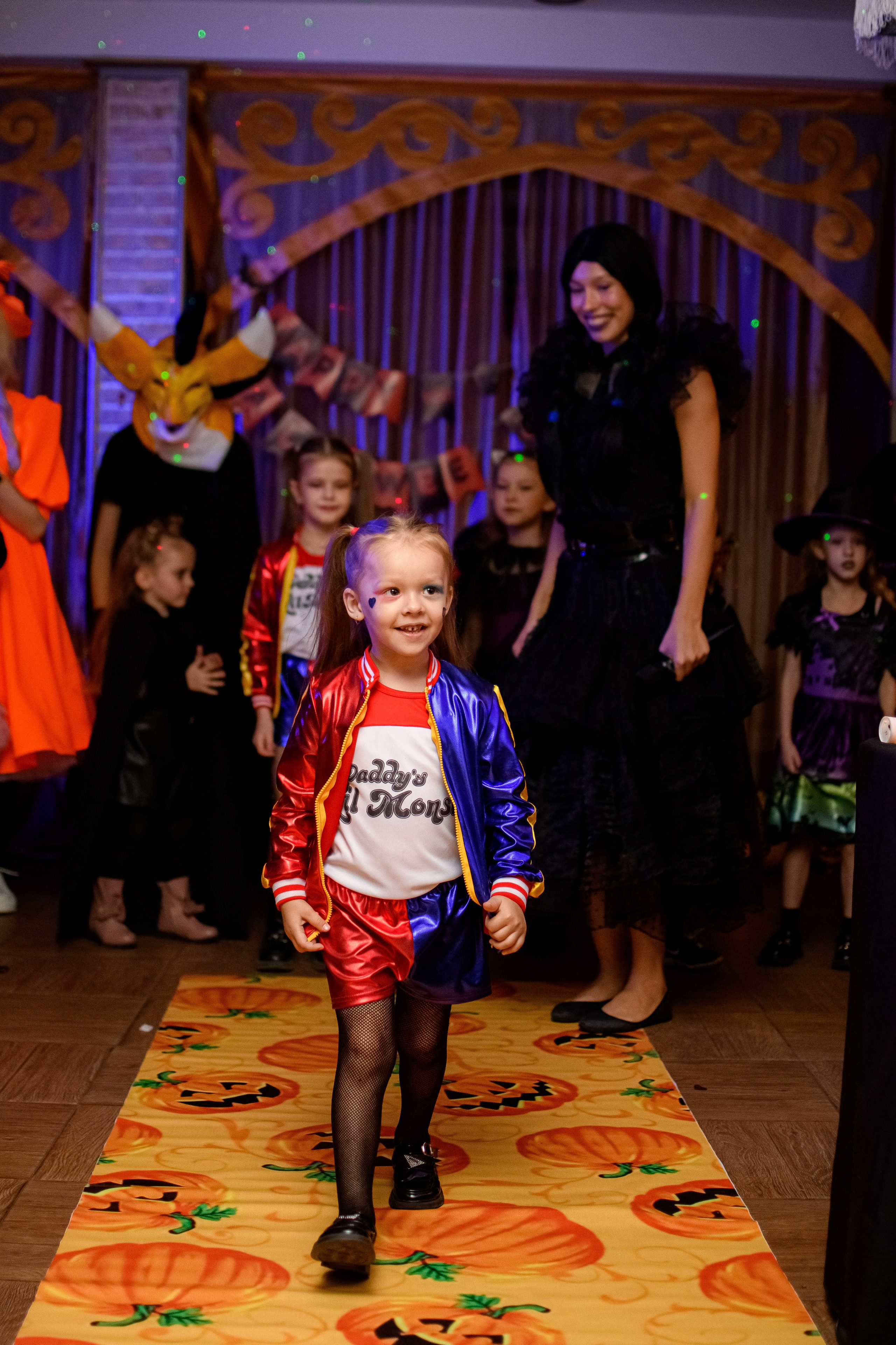 HALLOWEEN. Photokarish