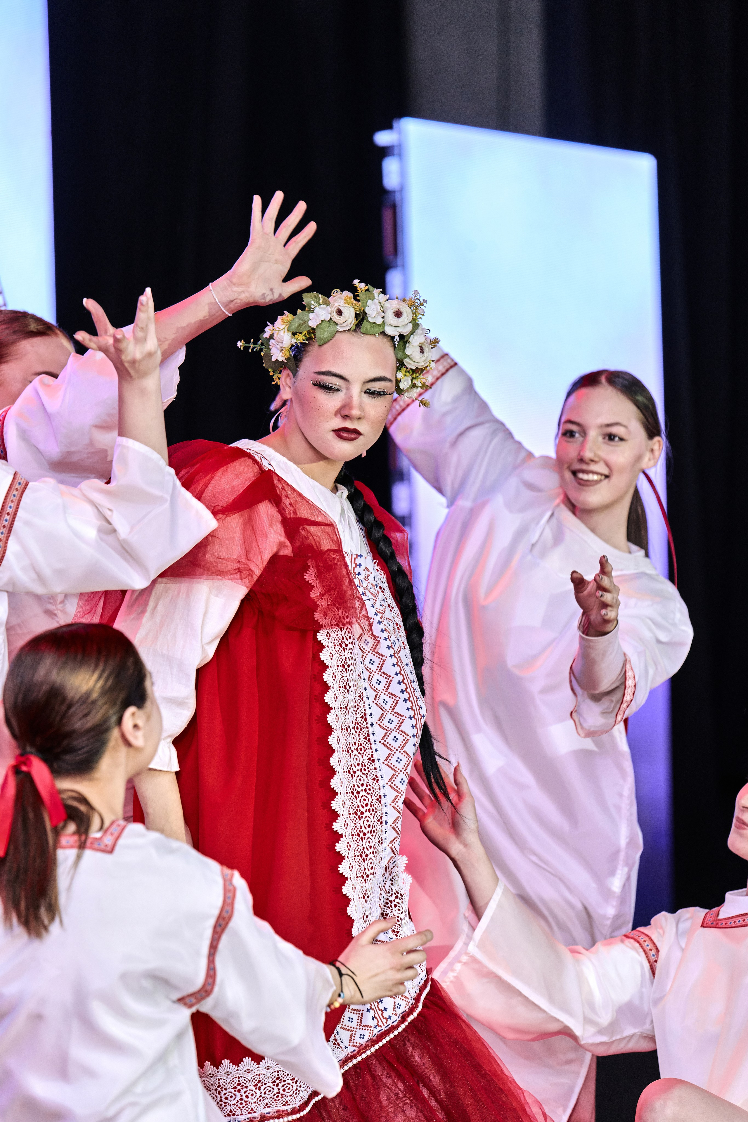 Гала-концерт «Студенческая весна КГПИ КемГУ–2025». Антон Непочатых — Большой мужской фотограф