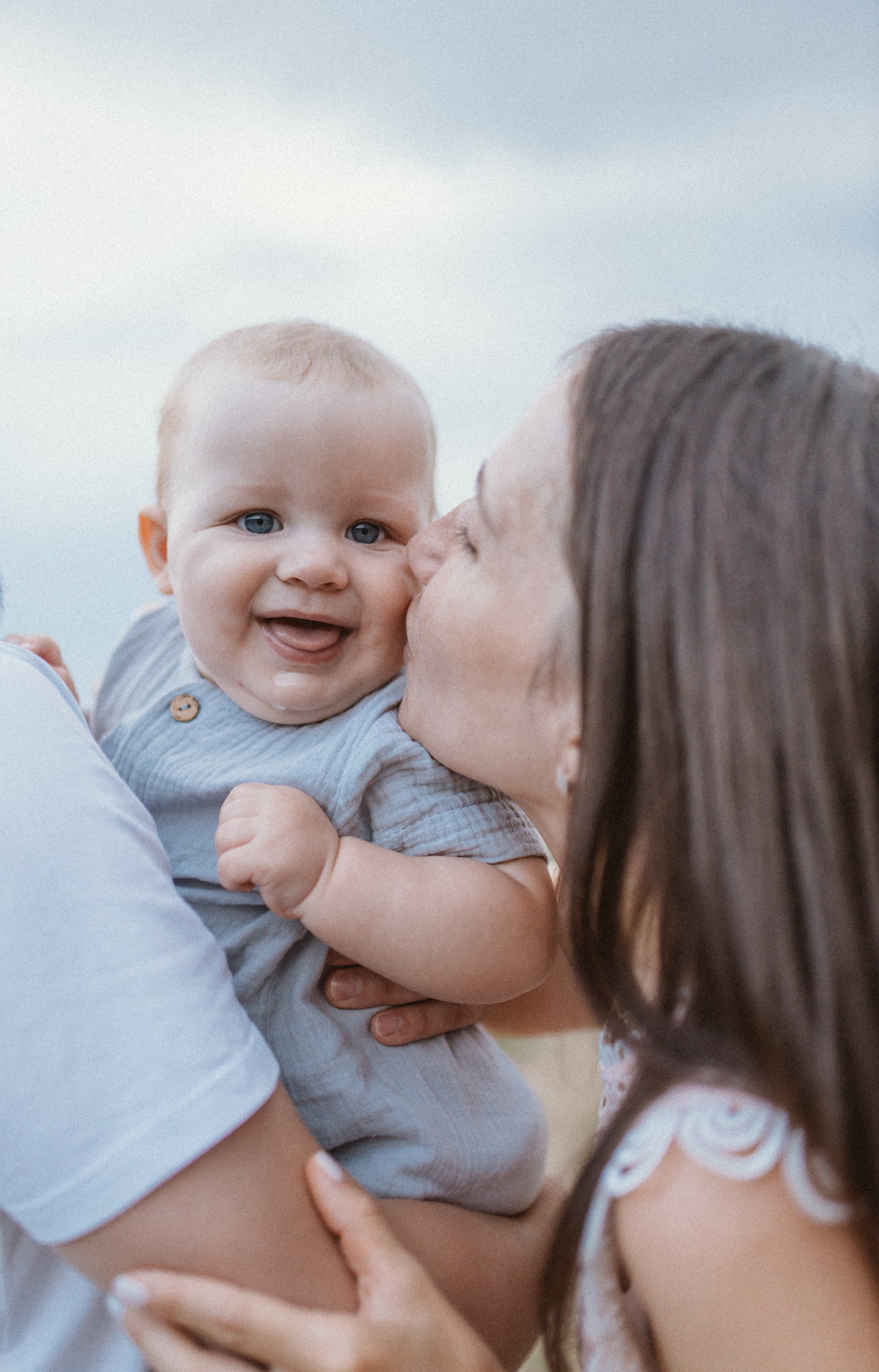 На берегу. Семейный и портретный фотограф в Новосибирске Мария Хлебус