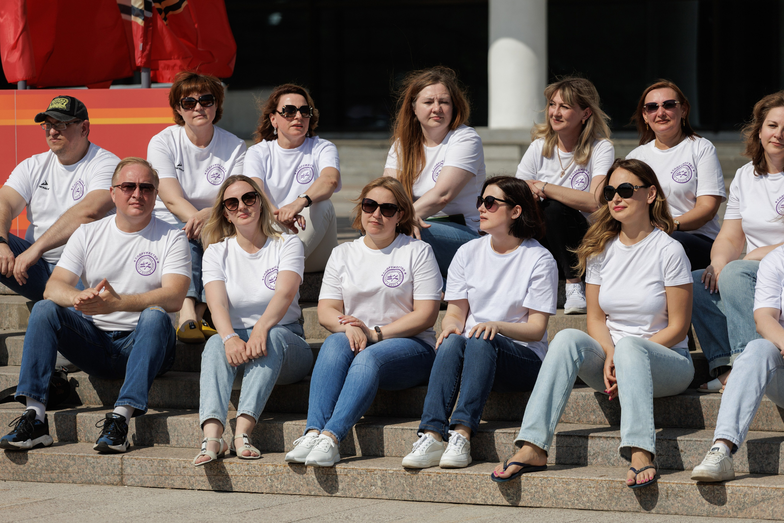 Репортажные фото съёмки клипа от родителей выпускникам. Свадебный фотограф в Воронеже Александр Работкин