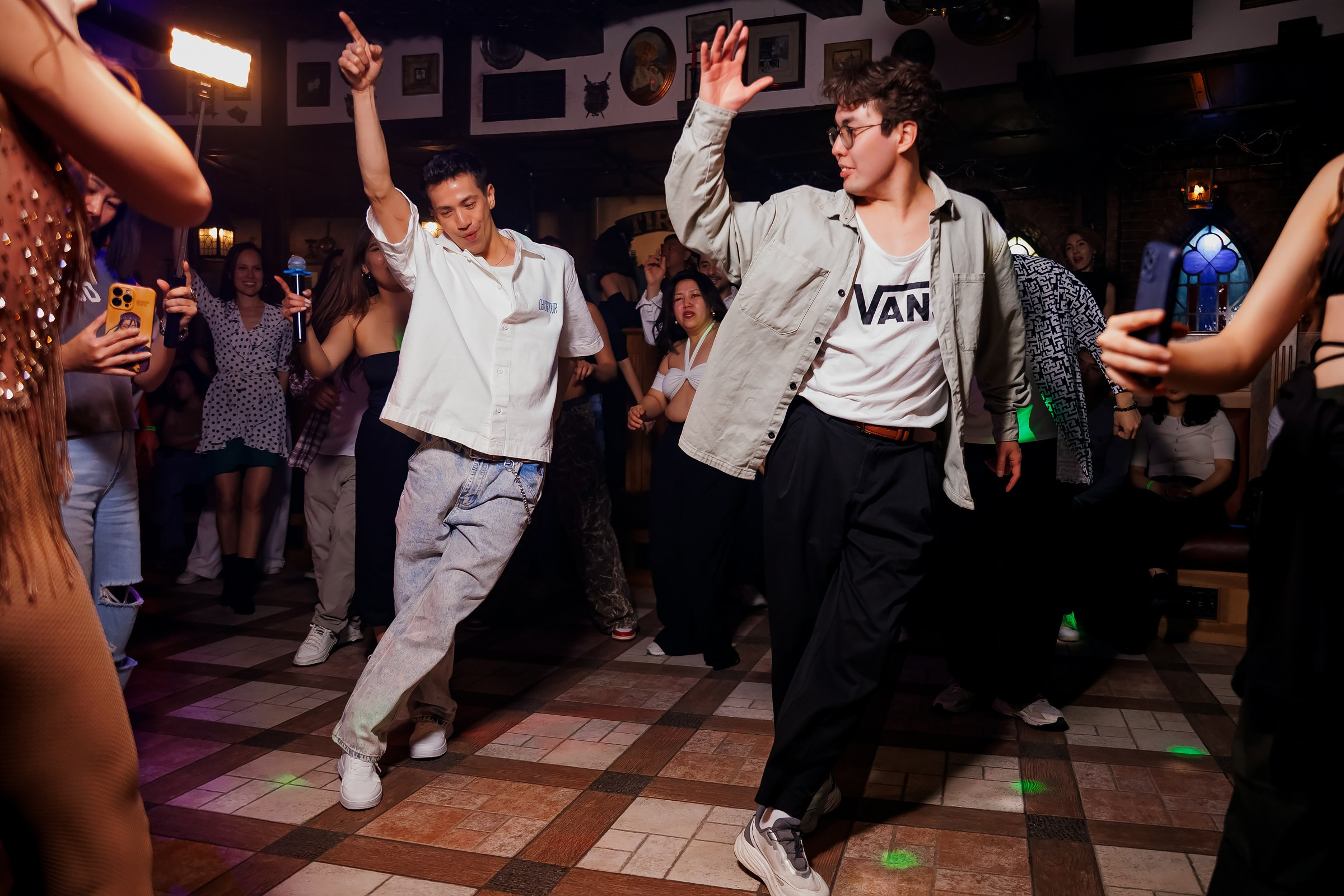 Bachata party-Tirol. Репортажный фотограф в Алматы Каюпов Сержан