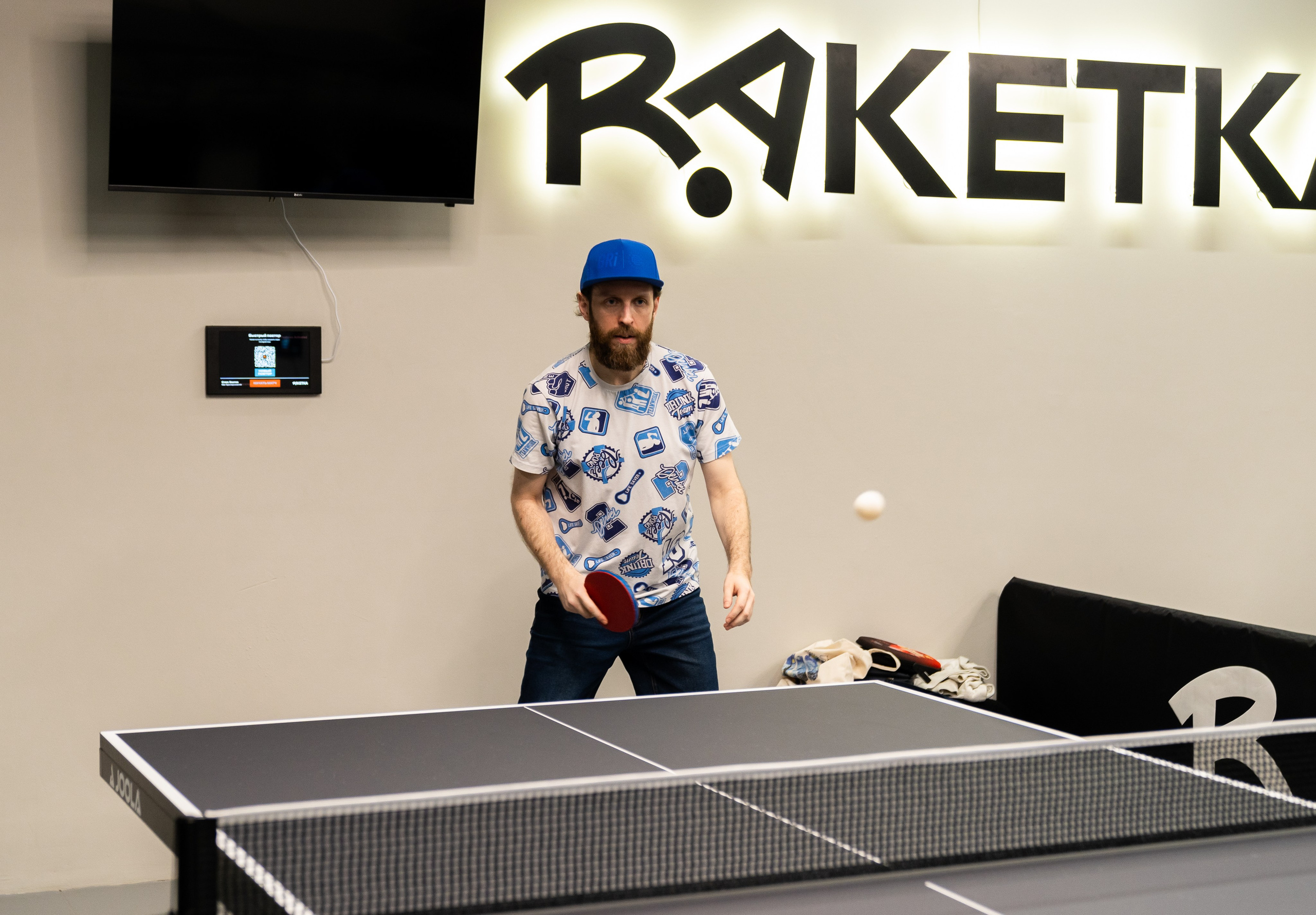 Пинг-понг клуб Ракетка, Брусницын квартал, клуб Ракетка Санкт-Петербург, клуб настольного тенниса в Санкт-Петербурге, пинг-понг клуб в Брусницын квартале Санкт-Петербург 