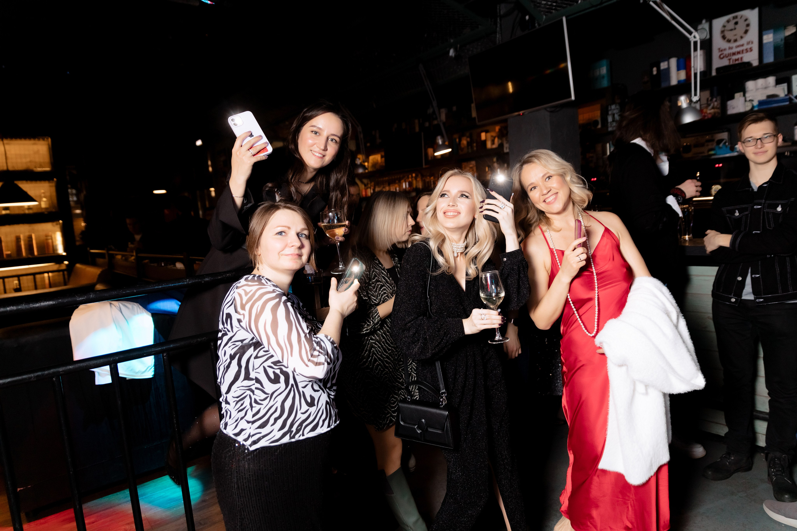 КОПРОРАТ: Юпитер 5. Все фото. Профессиональный фотограф в Ижевске Леша Петров