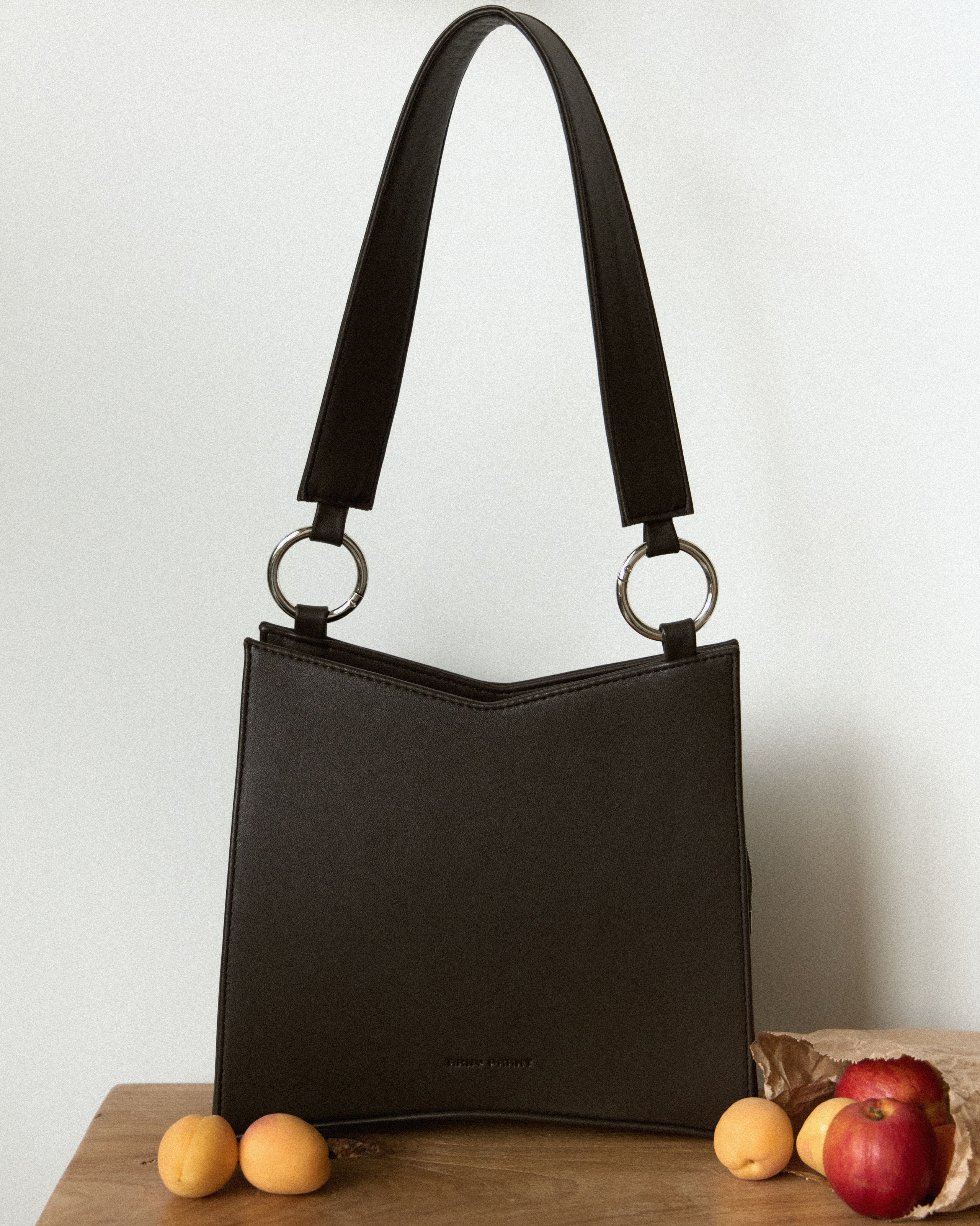 Предметка. Фотограф для брендов из Санкт-Петербурга Элина Каспаравичюс