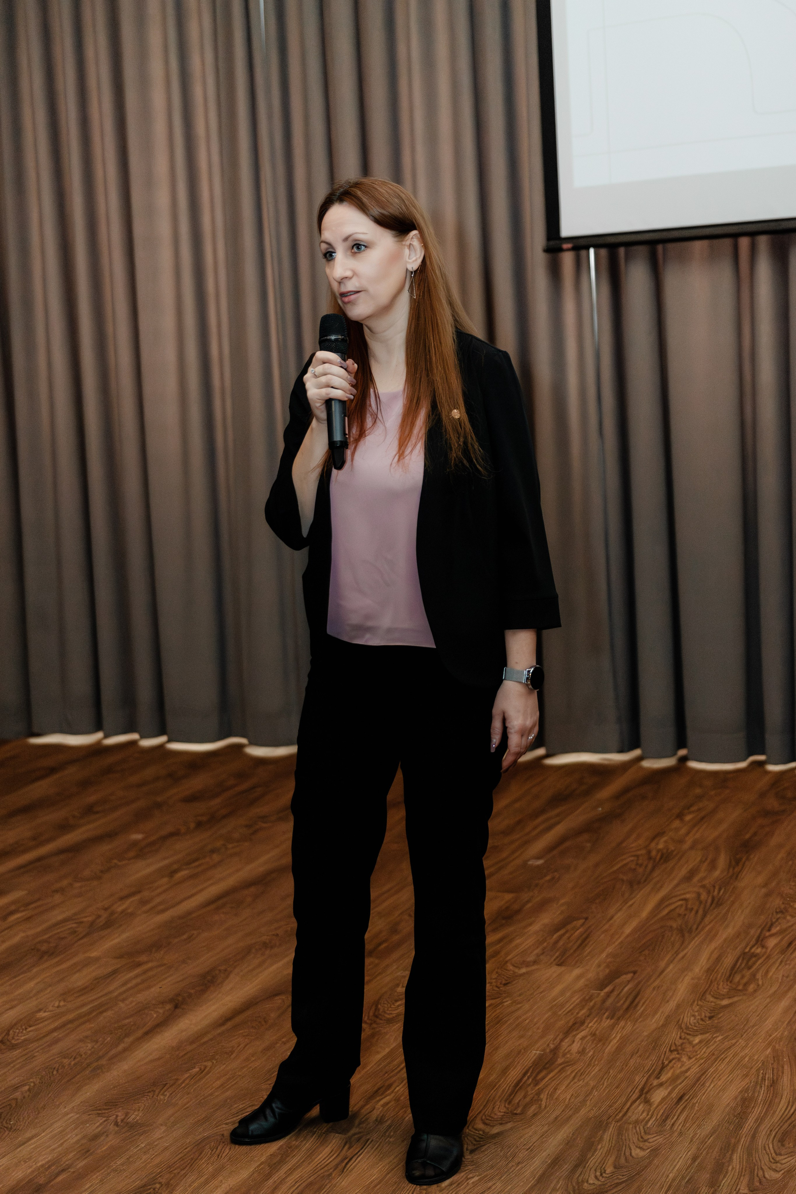 РУССКИЙ ЭКСПРЕСС