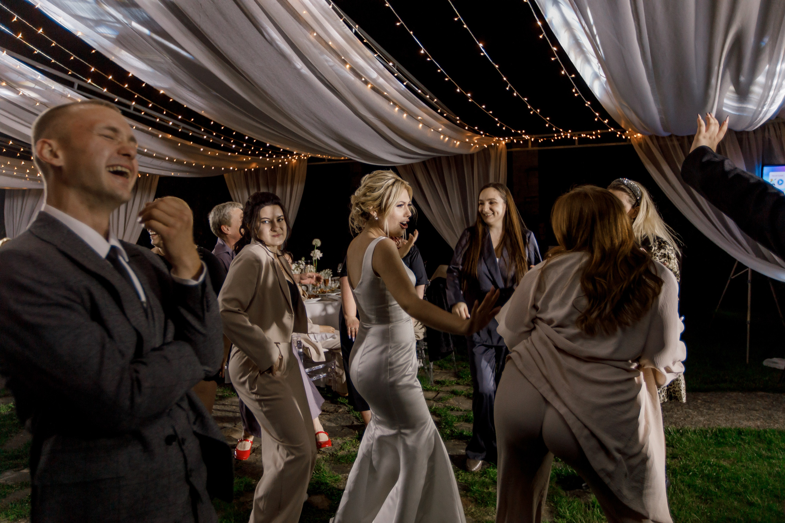 Денис и Алина. Белый замок. Фотограф Анна Лейман. Севастополь