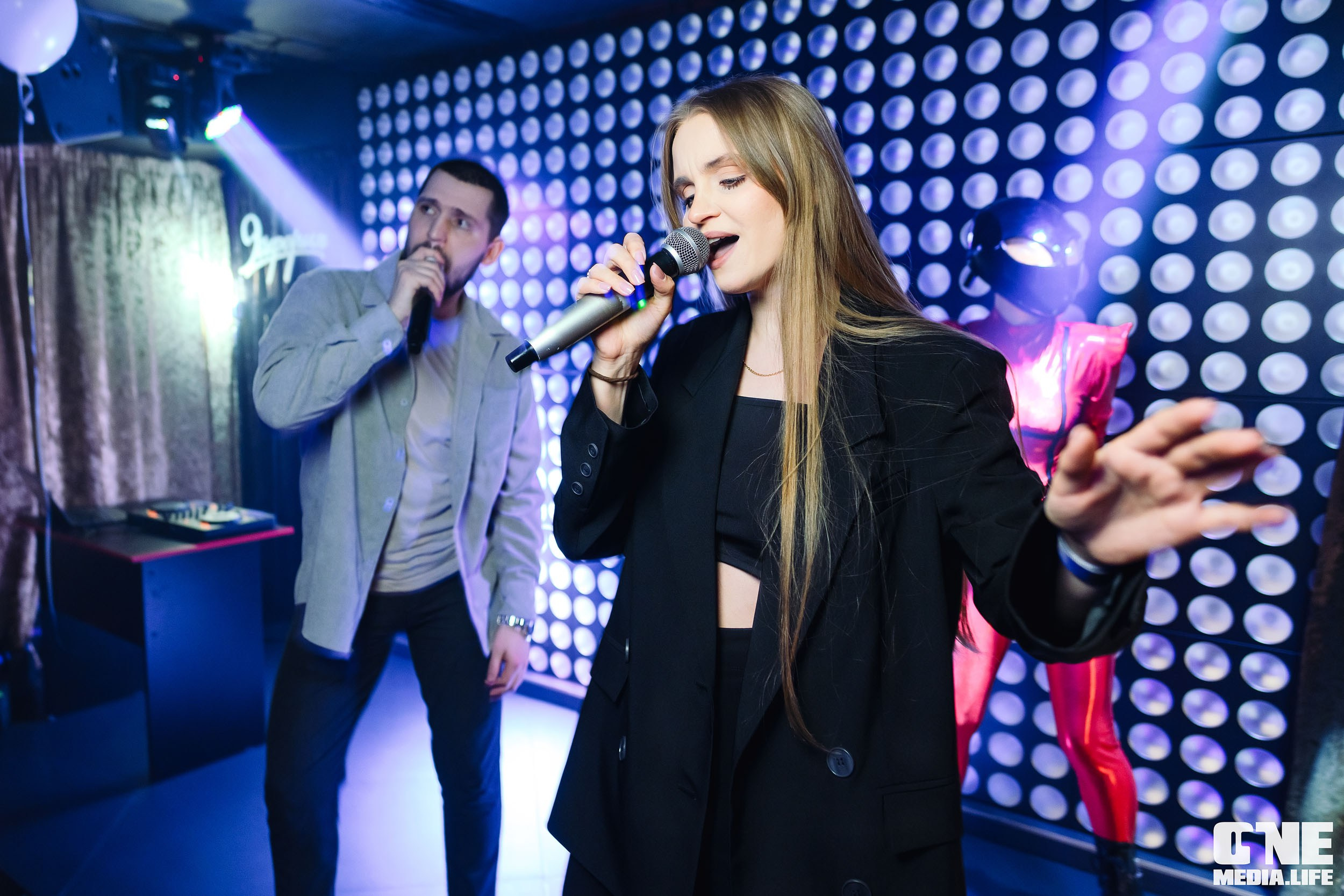 Фоторепортаж из караоке-клуба Эйфория. One Media Life: фоторепортажи, фотоотчеты с мероприятий и заведений